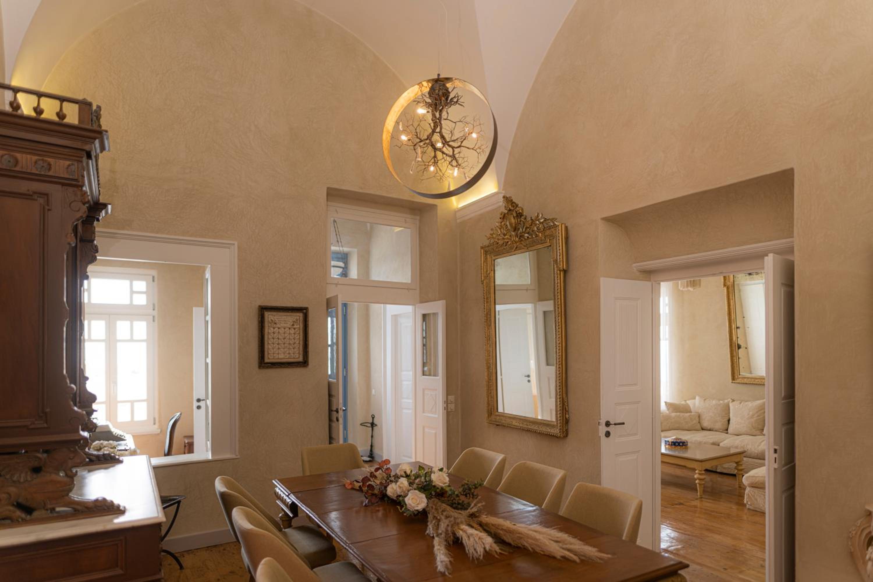Oia Mansion