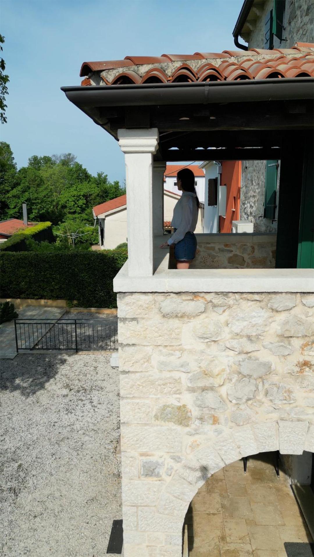 Photo 47