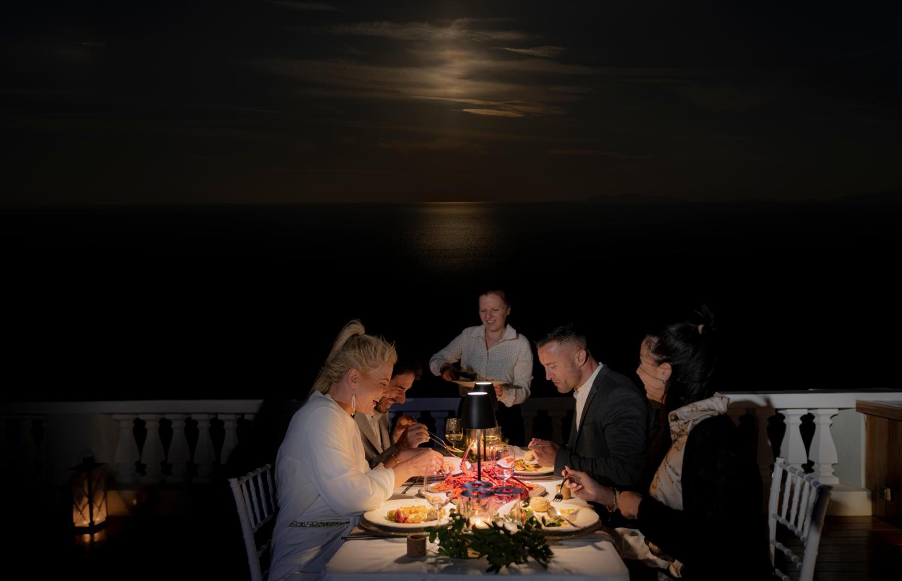 Oia Mansion