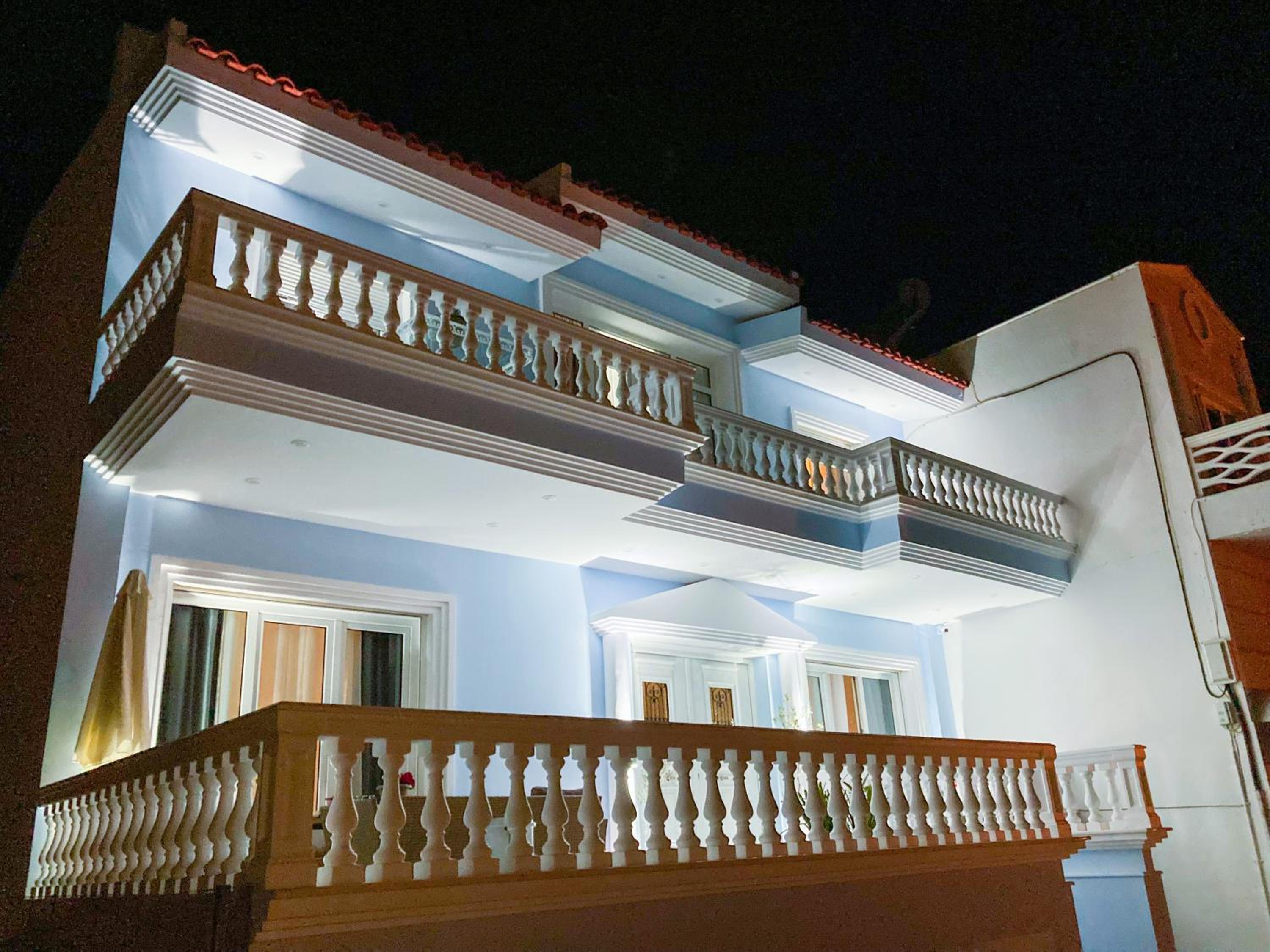 Hotel Beach Blue Villa - Image 1