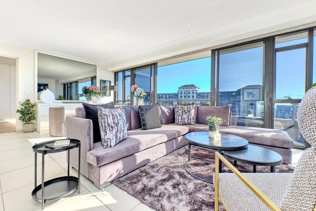 Exclusive 2bed/2.5 Bath in Sandton