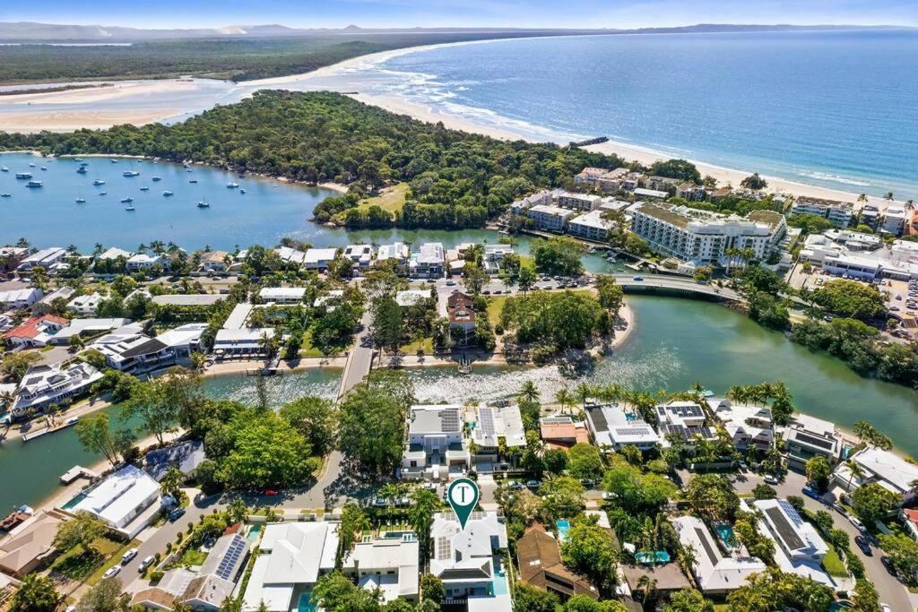 Witta Circle - Walk to Hastings St & Noosa Beach