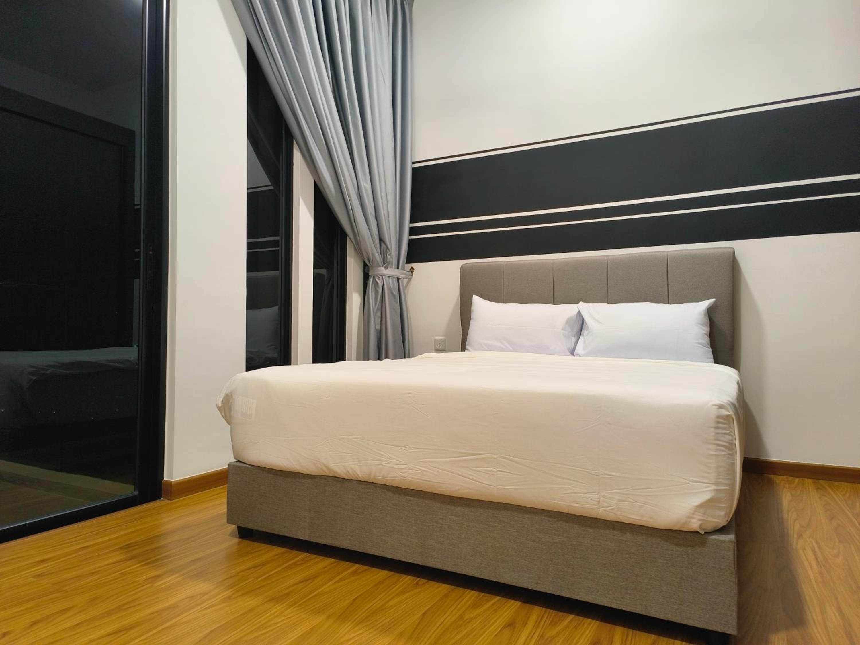 Beacon Executive Suites 2BR at Georgetown by WL photo 6