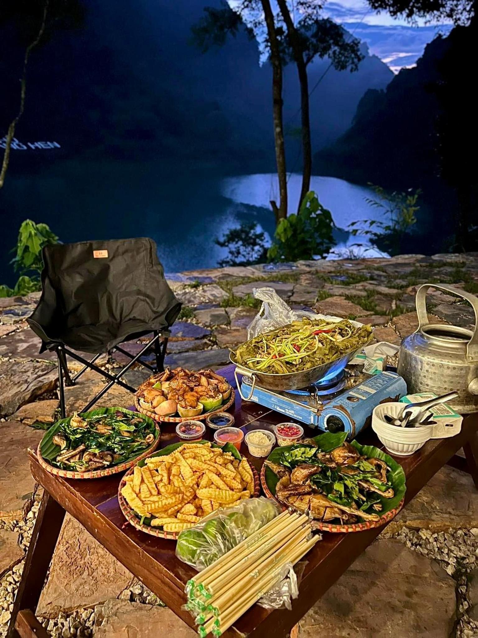 dining
