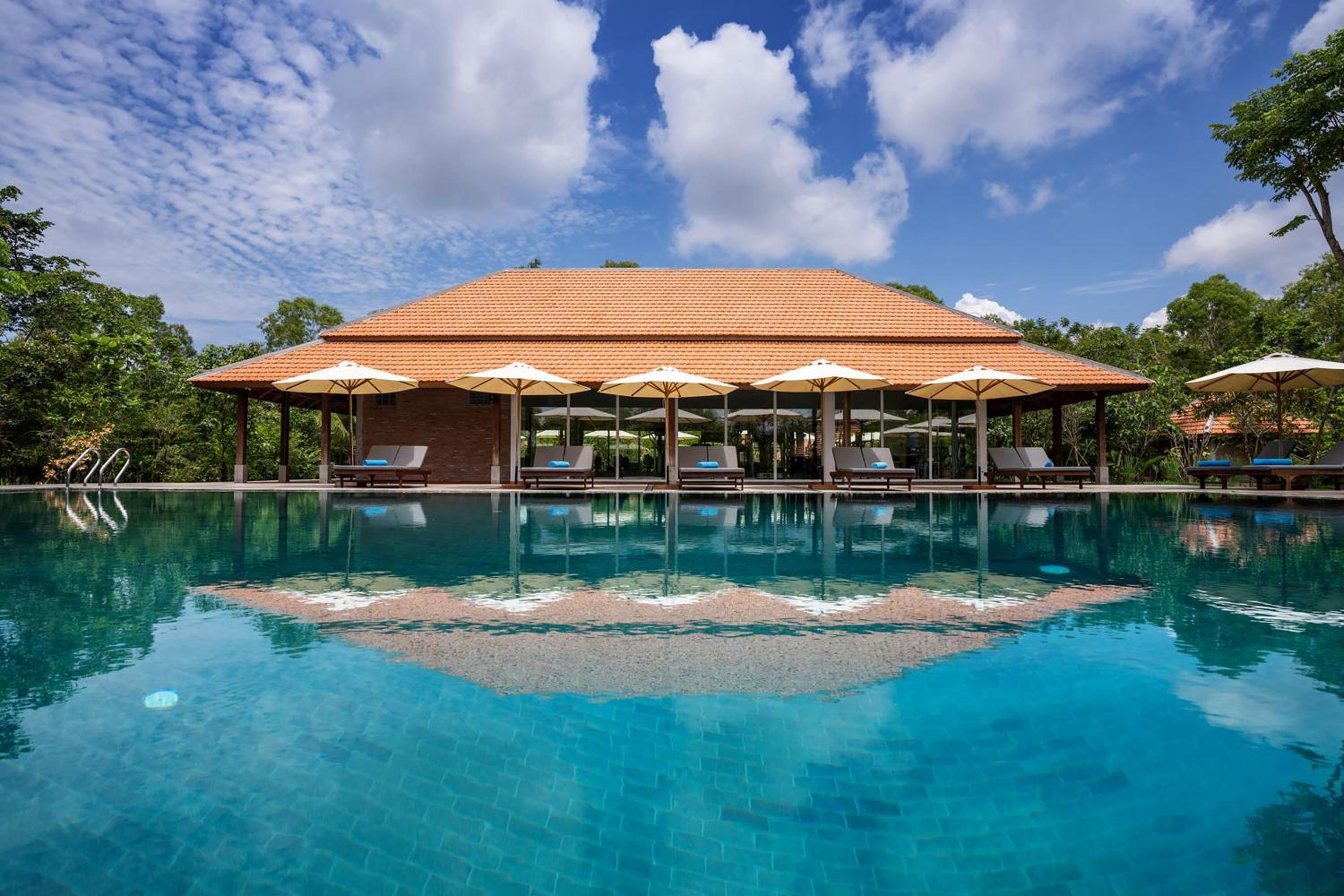 Farmhouse Resort & Spa view 2