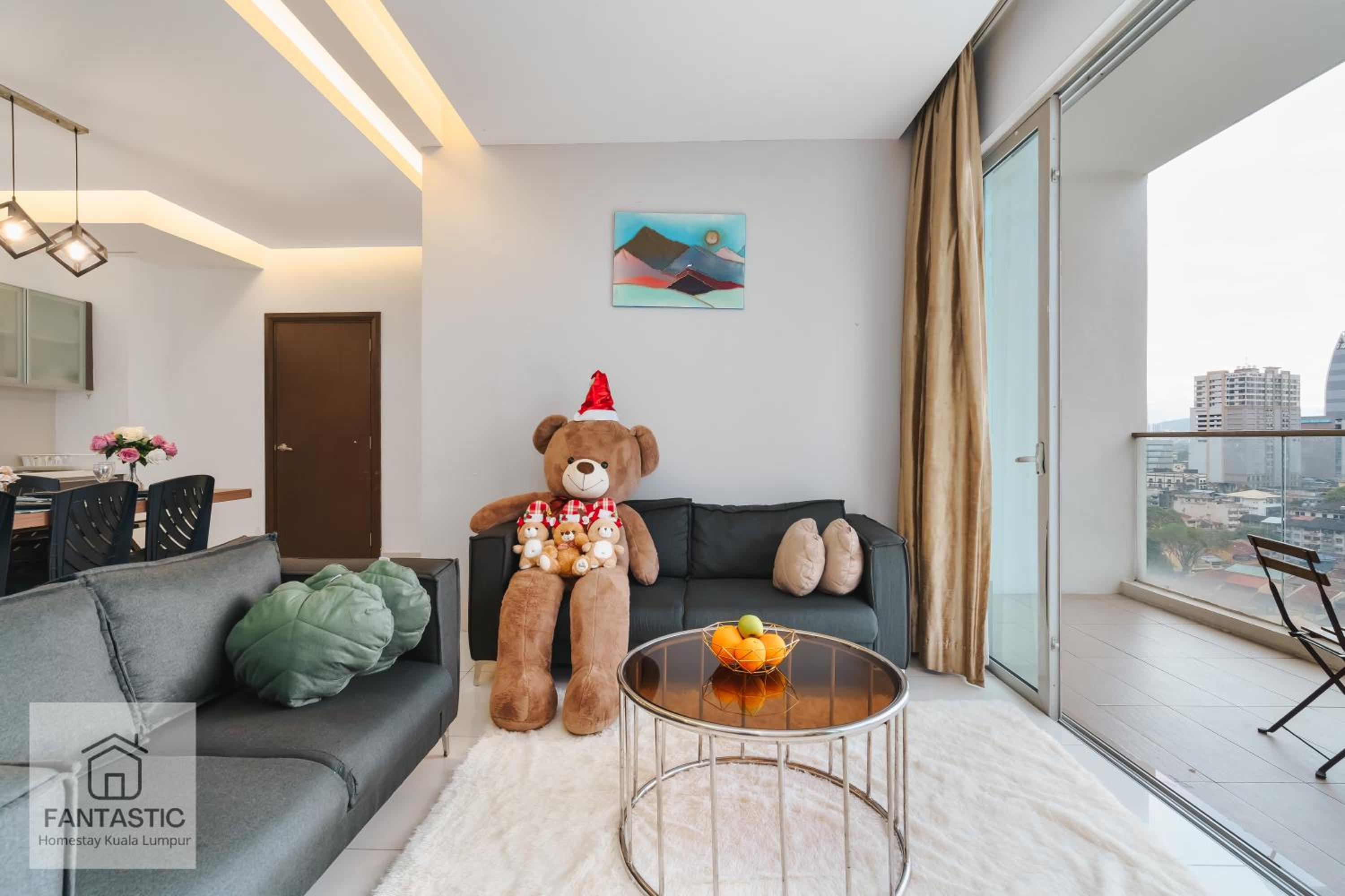 Regalia Residence at KLCC View Sky Pool by KC