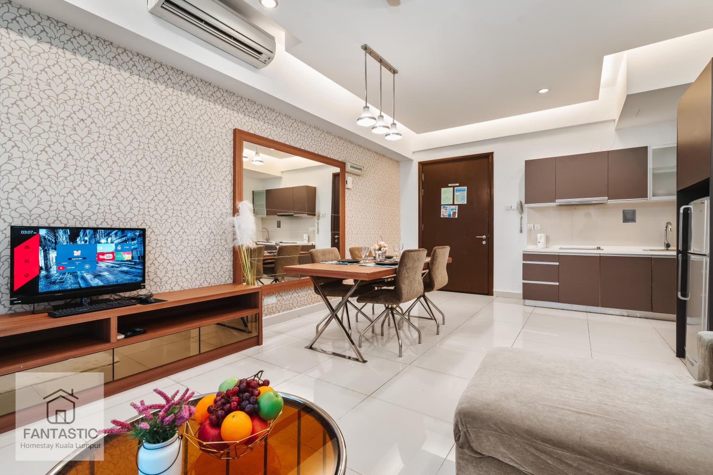 Regalia Residence at KLCC View Sky Pool by KC