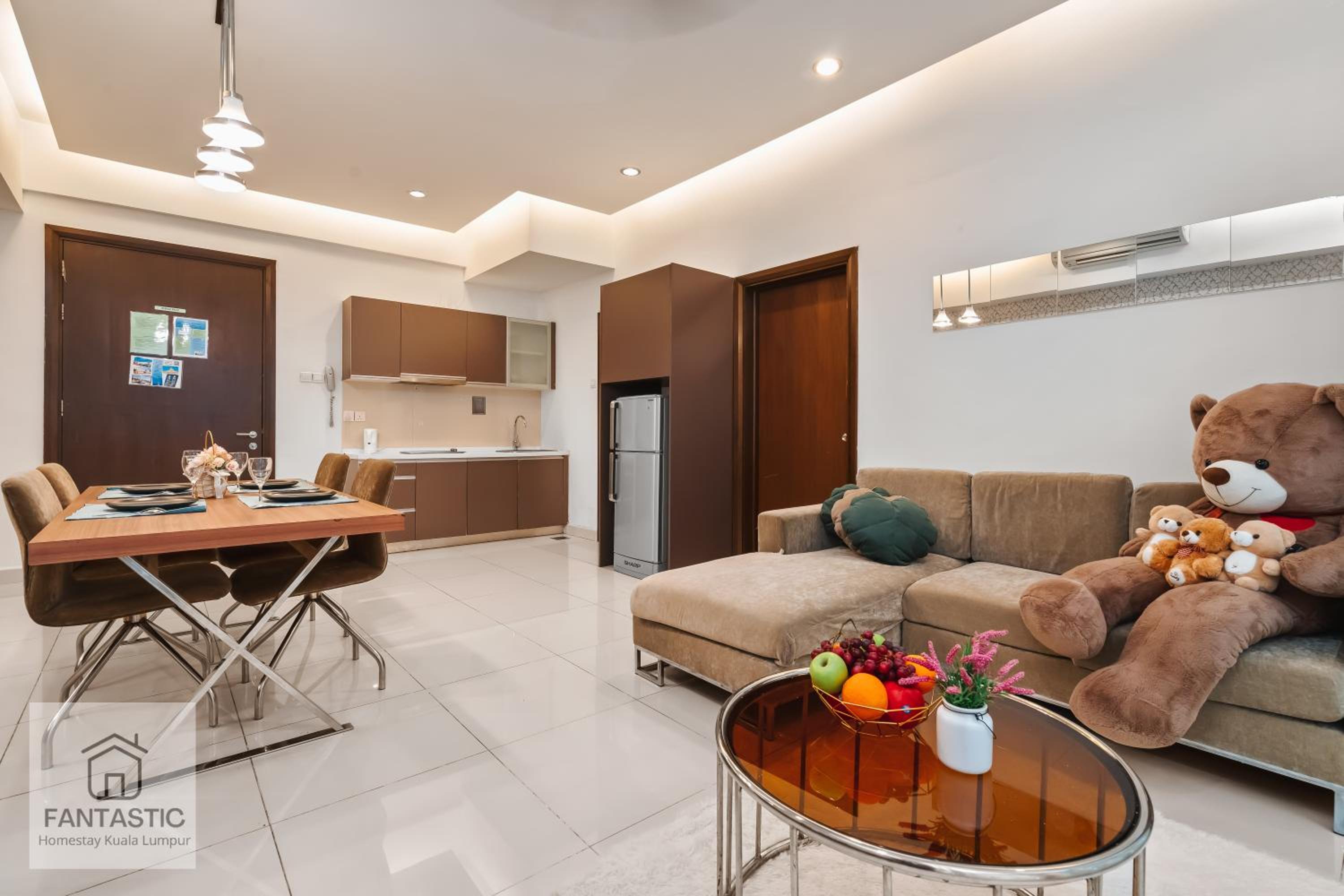 Regalia Residence at KLCC View Sky Pool by KC