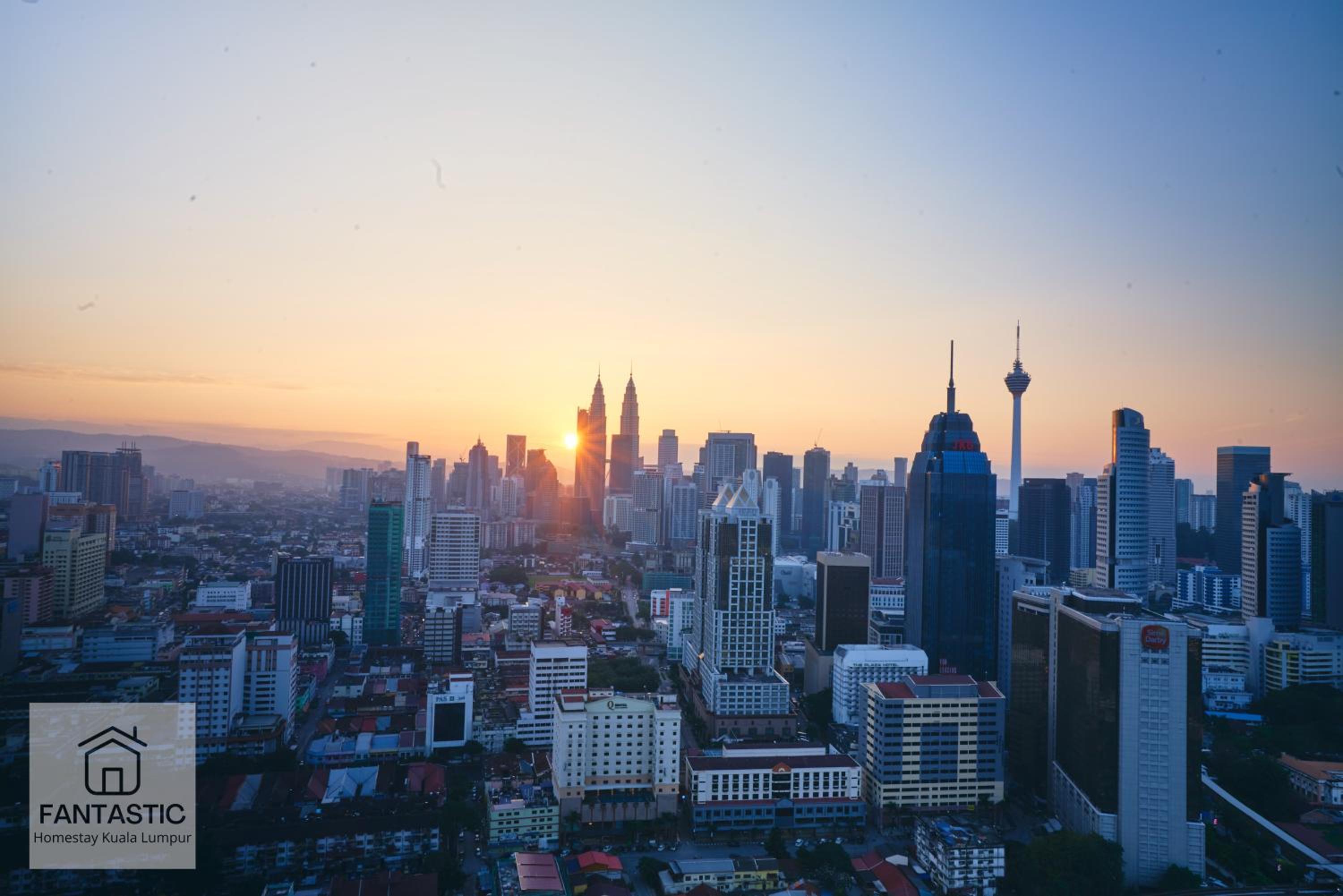Regalia Residence at KLCC View Sky Pool by KC