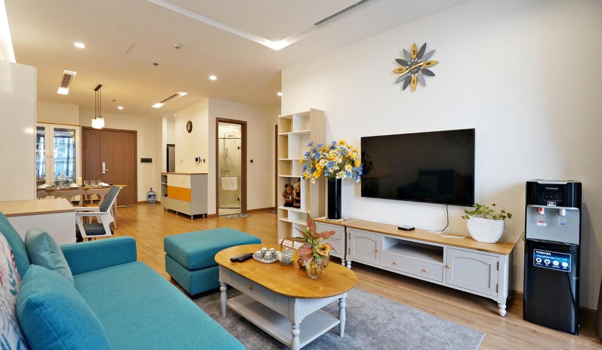 LUXURY APARTMENT VINHOME METROPOLIS next LOTTE Center,Japan Embassy