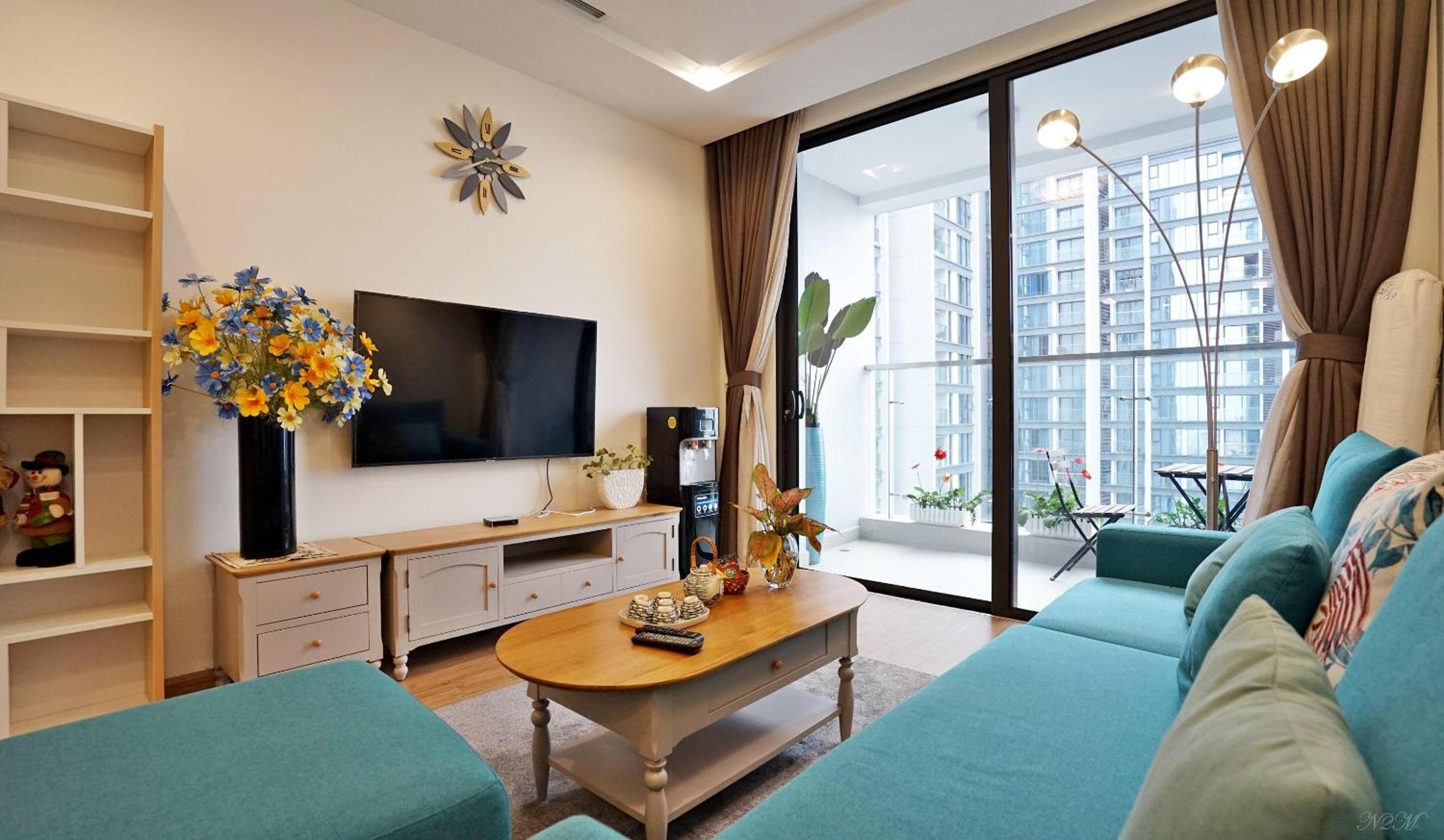 LUXURY APARTMENT VINHOME METROPOLIS next LOTTE Center,Japan Embassy
