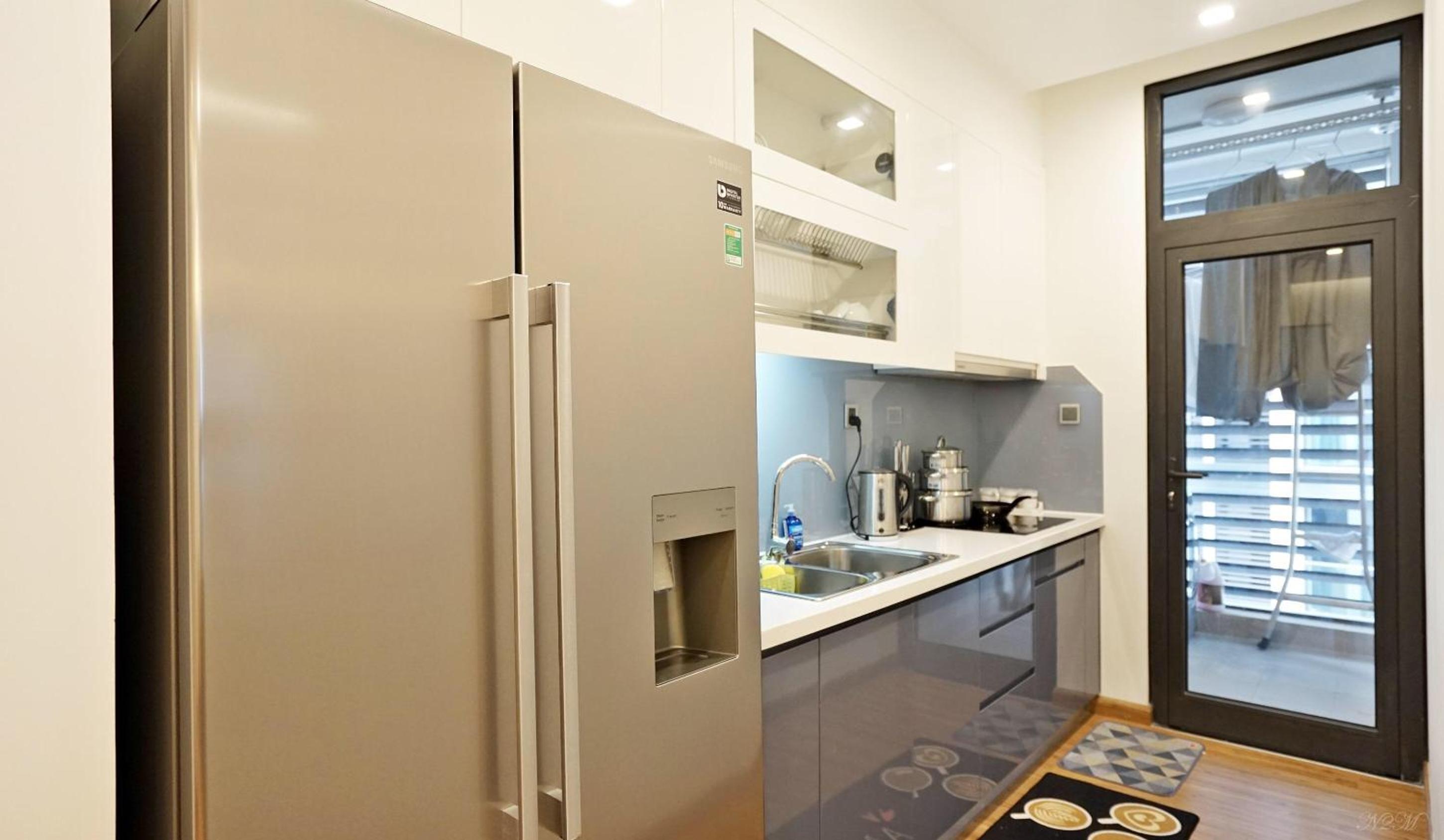 LUXURY APARTMENT VINHOME METROPOLIS next LOTTE Center,Japan Embassy