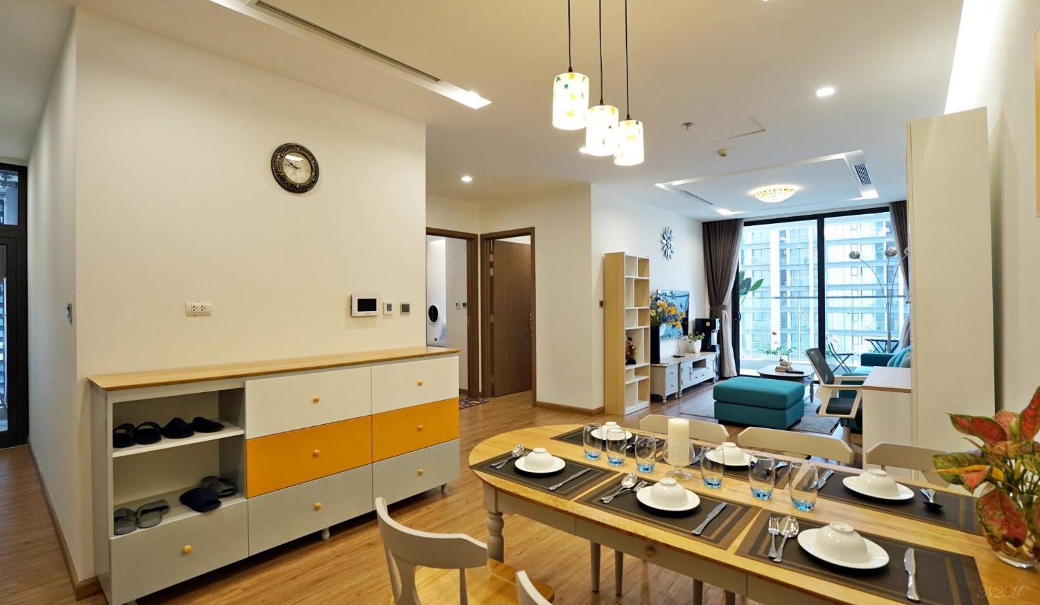 LUXURY APARTMENT VINHOME METROPOLIS next LOTTE Center,Japan Embassy