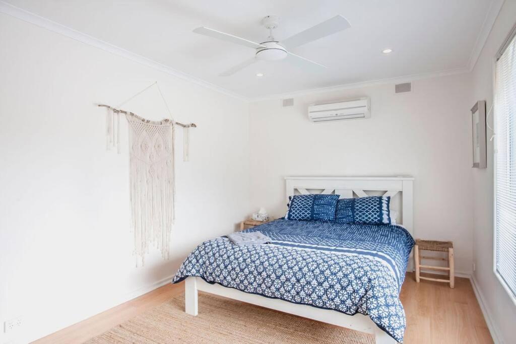 Almonta Escape - COFFIN BAY - Perfect for couples or families