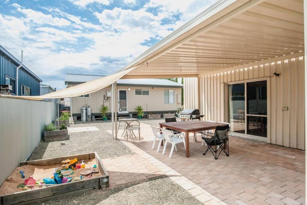 Almonta Escape - COFFIN BAY - Perfect for couples or families