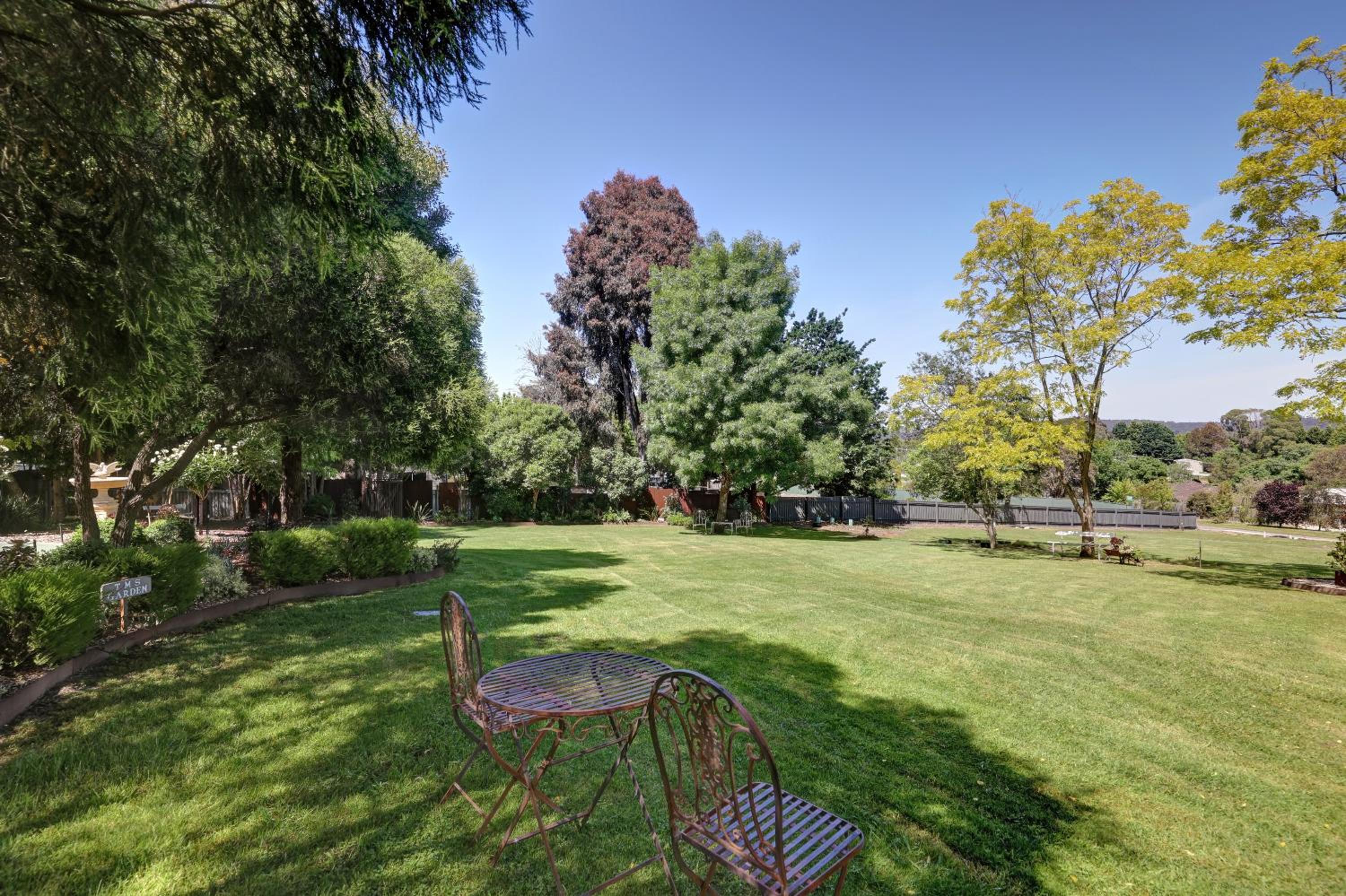 Yarra Gables