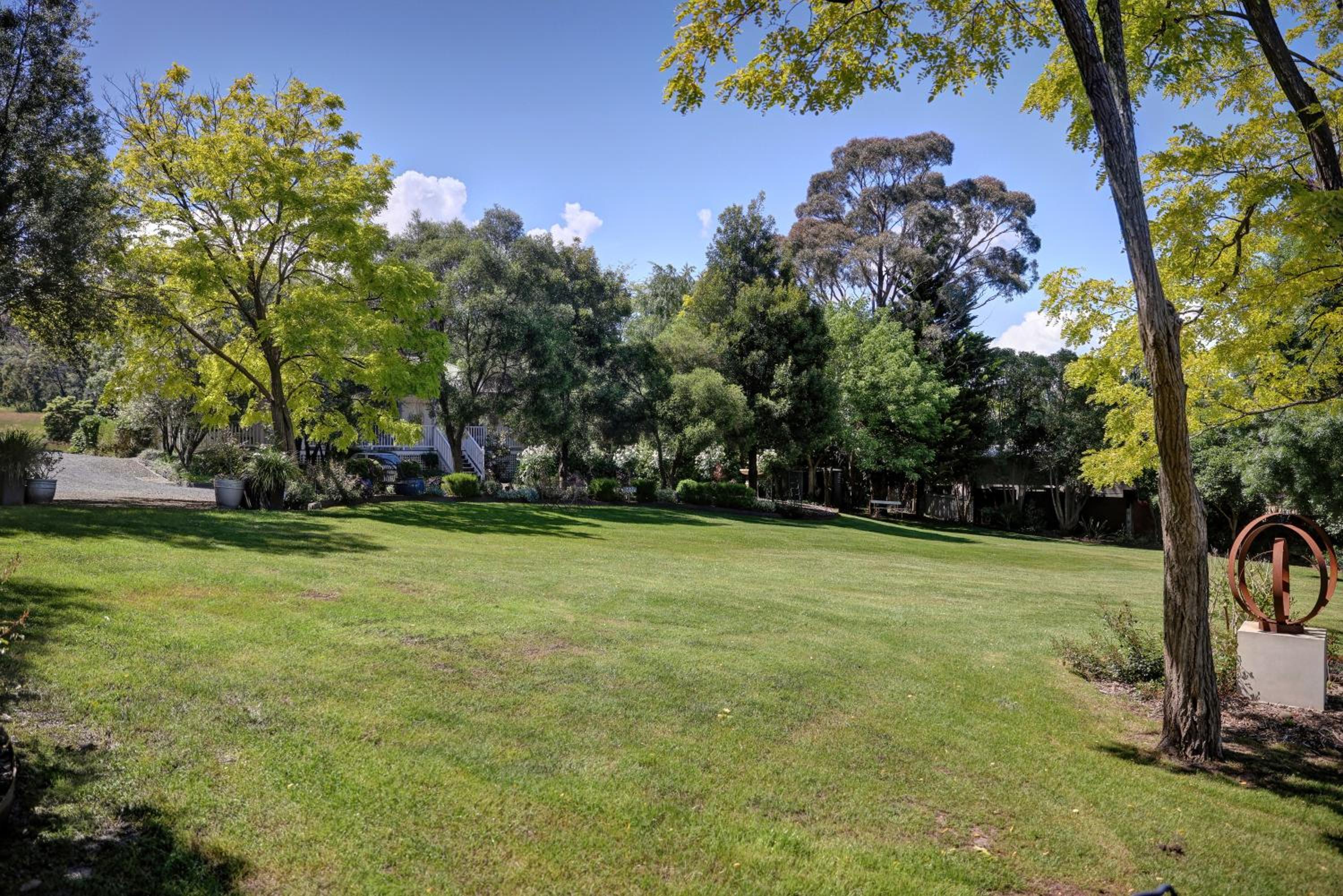 Yarra Gables