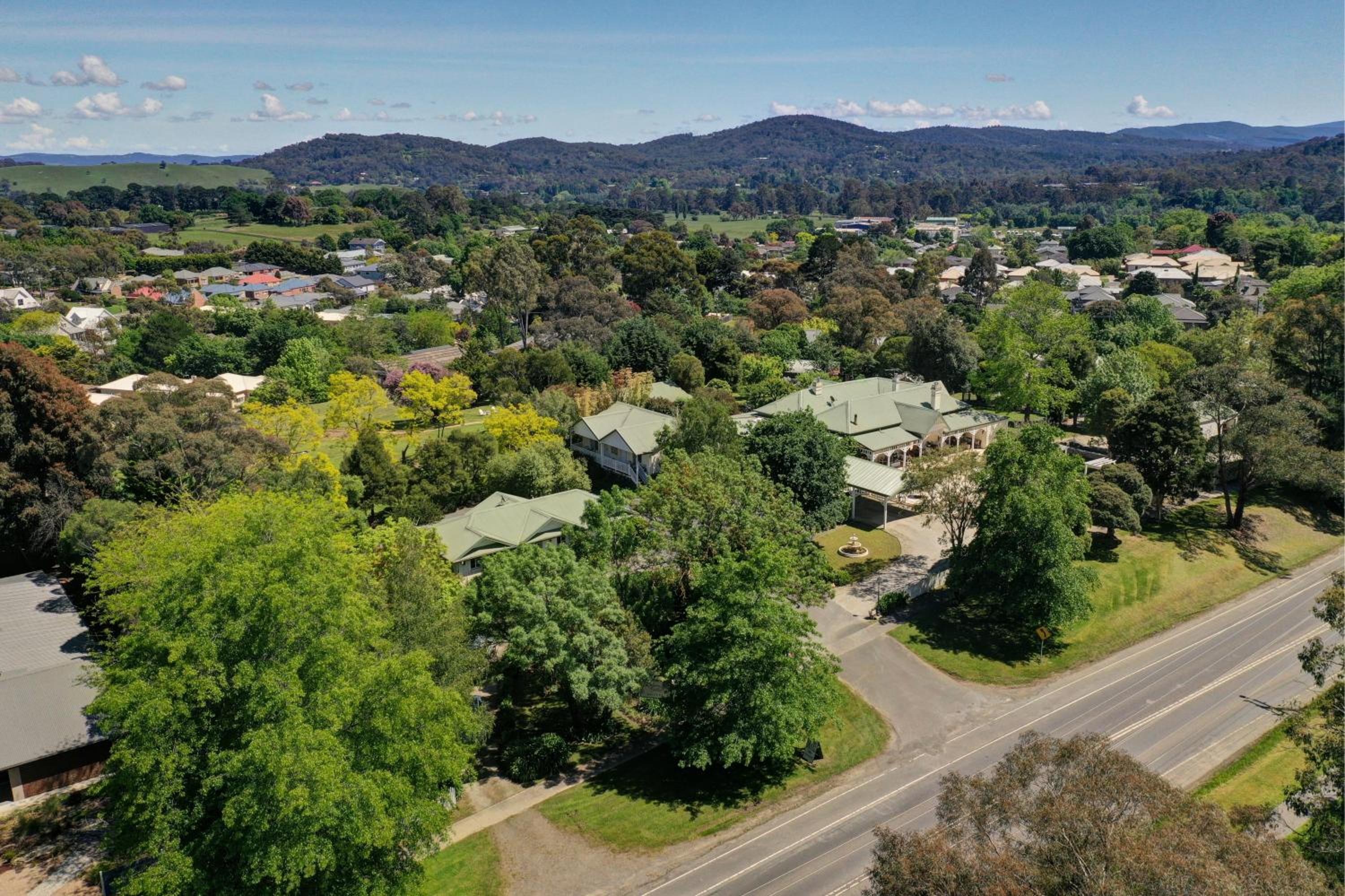 Yarra Gables