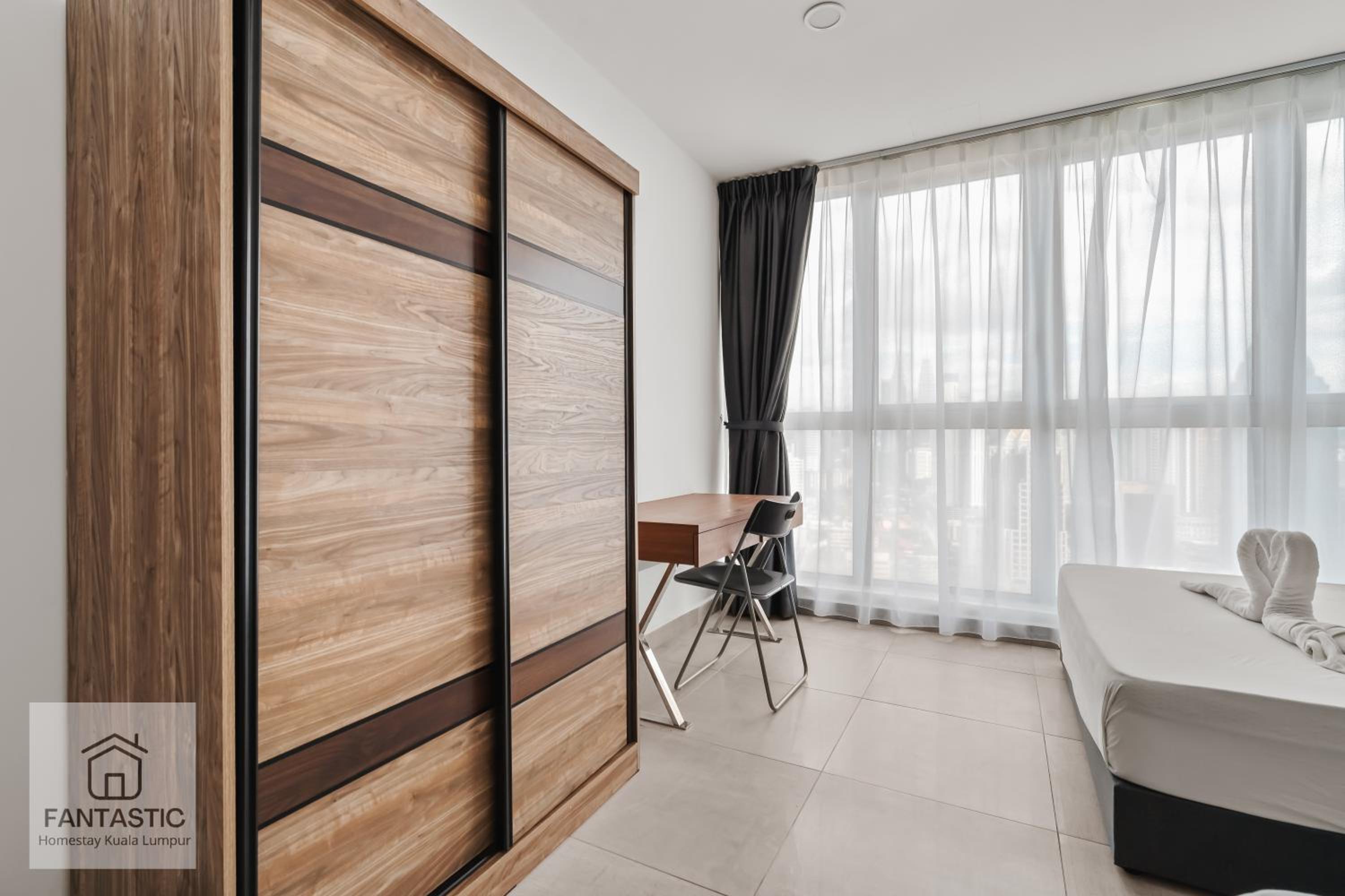 Regalia Residence at KLCC View Sky Pool by KC