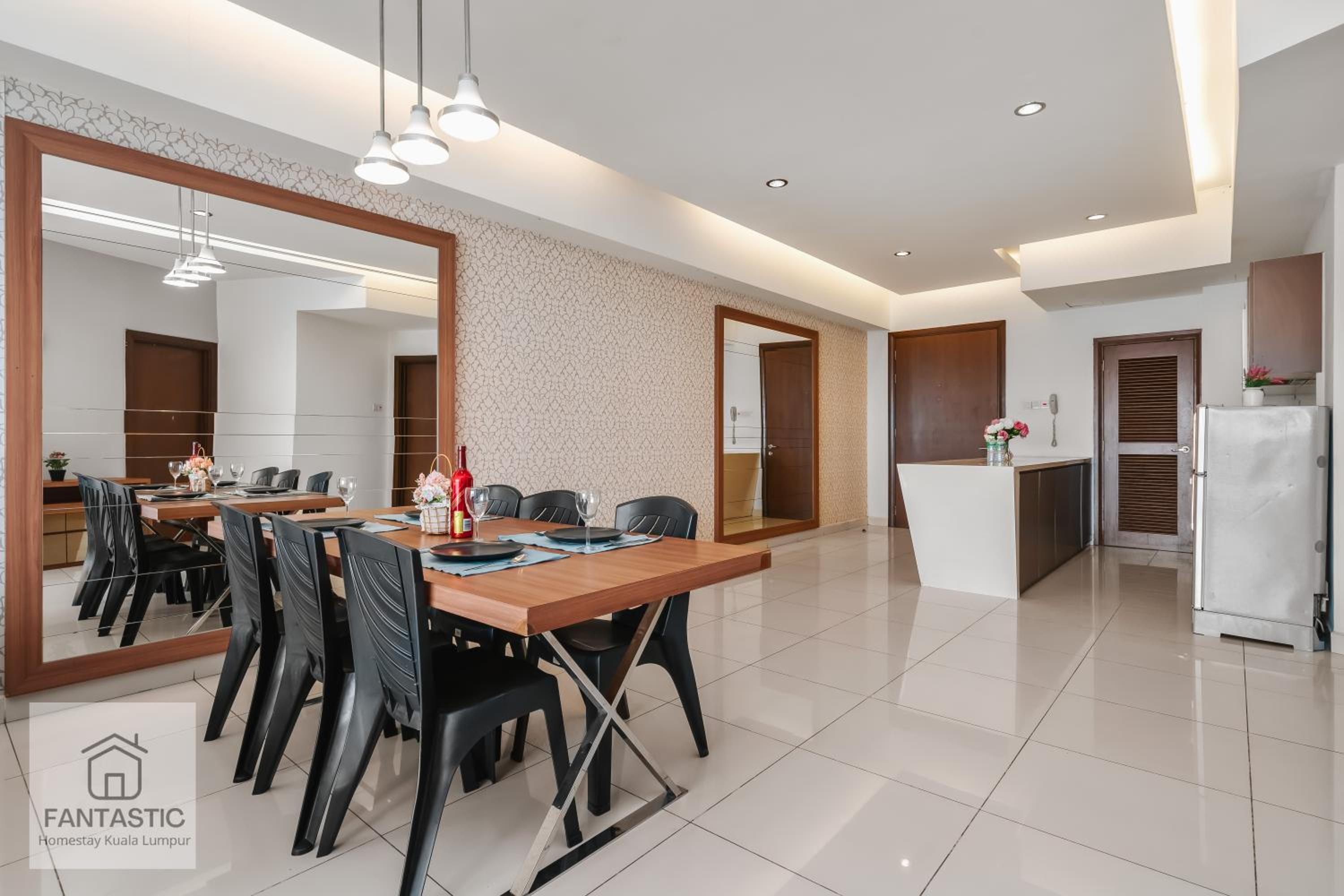 Regalia Residence at KLCC View Sky Pool by KC