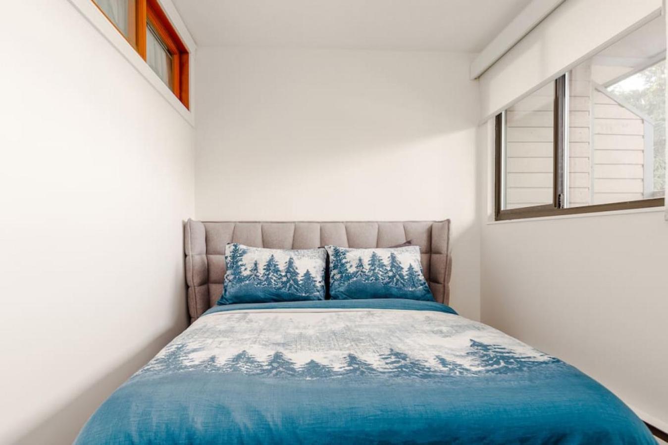Patagonia 2 Bed 2 Bath with Private Hot Tub