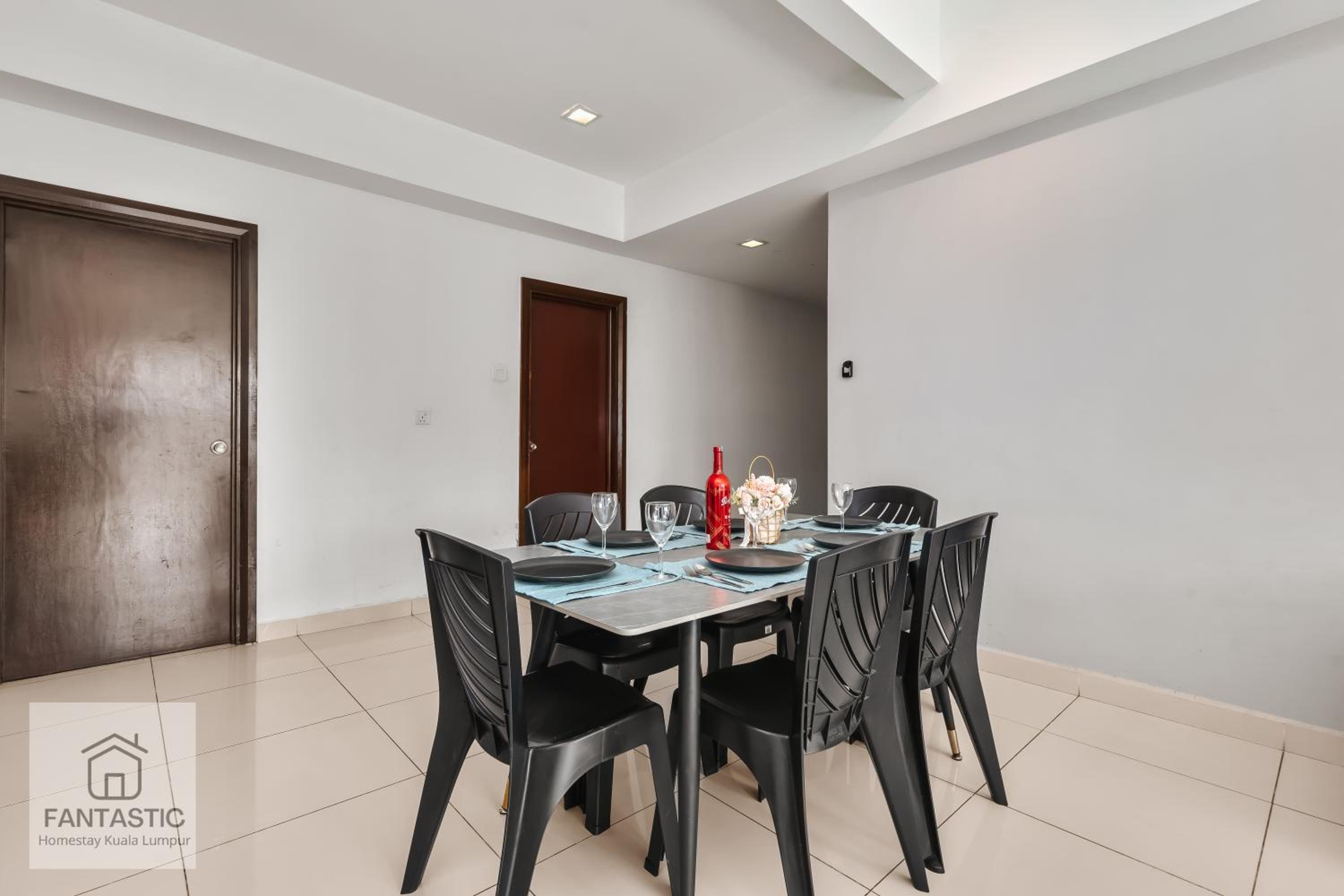 Regalia Residence at KLCC View Sky Pool by KC