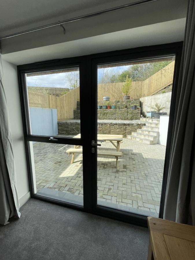Skylark 4 bed Sleeps 8 with hot tub view 2