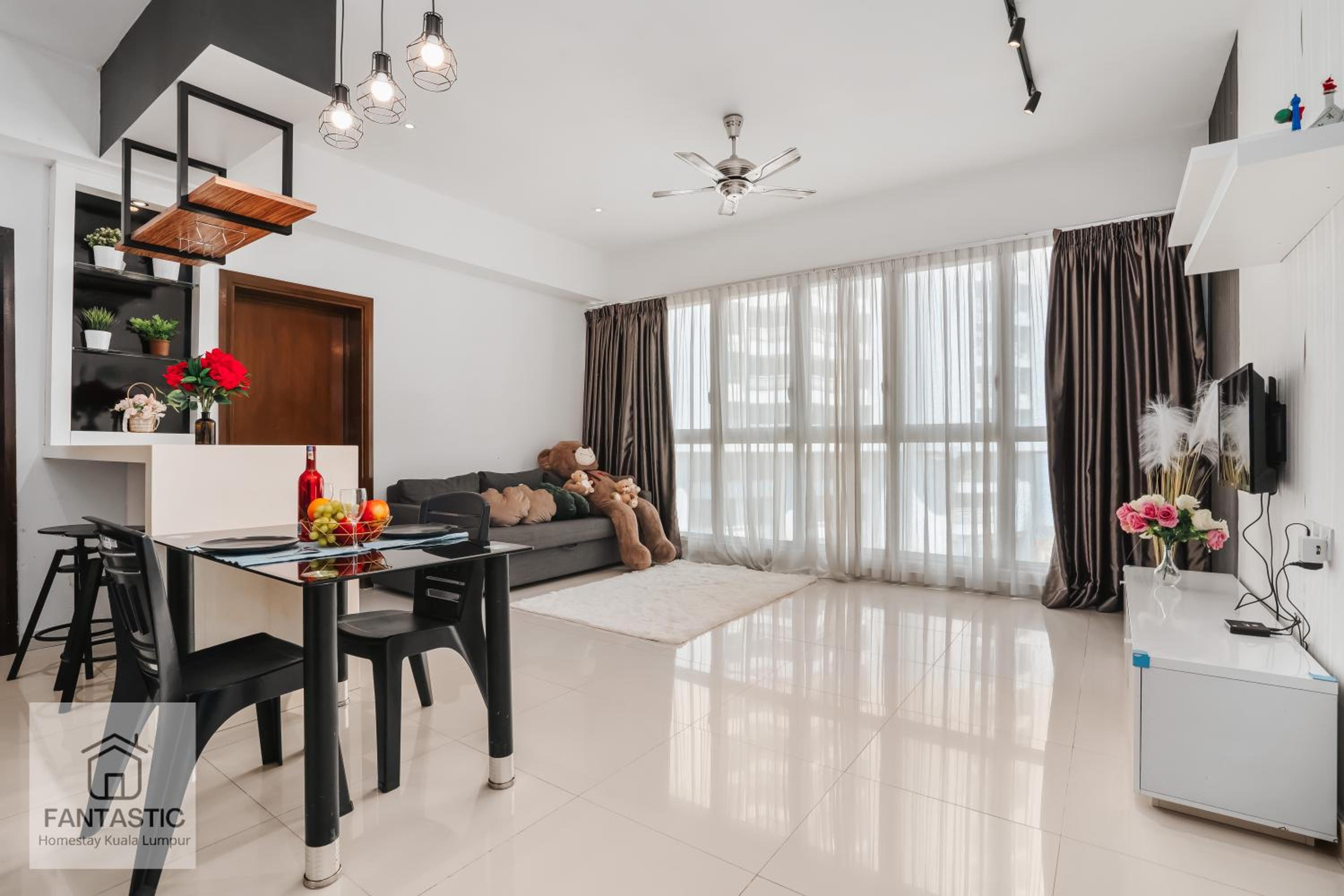 Regalia Residence at KLCC View Sky Pool by KC