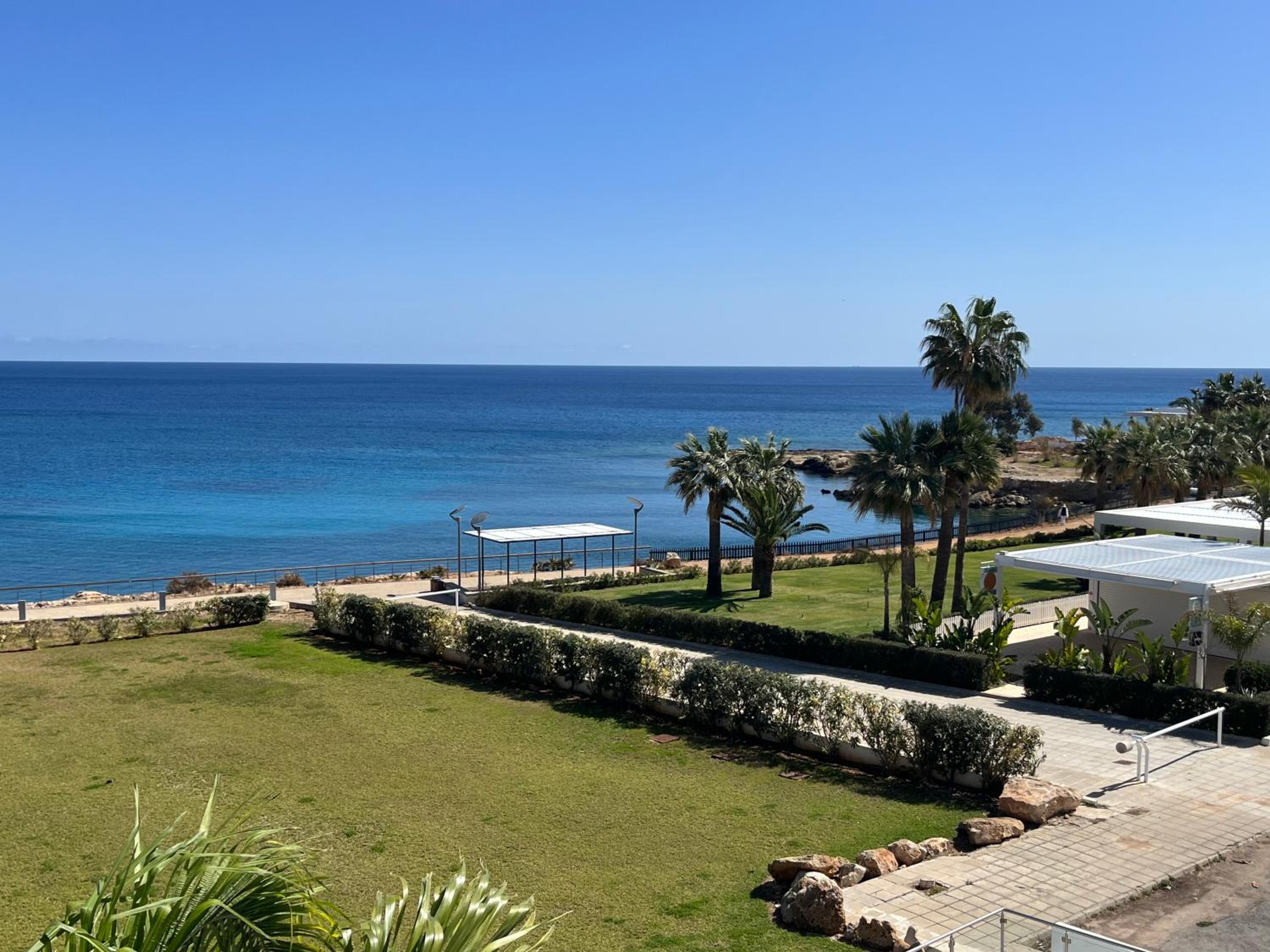 MagesticView seafront apartment