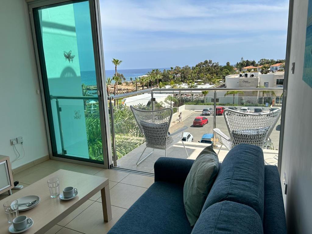 MagesticView seafront apartment