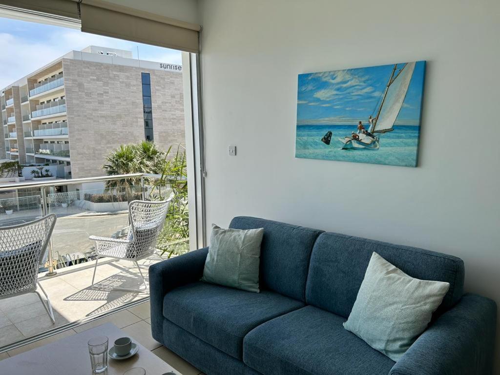 MagesticView seafront apartment