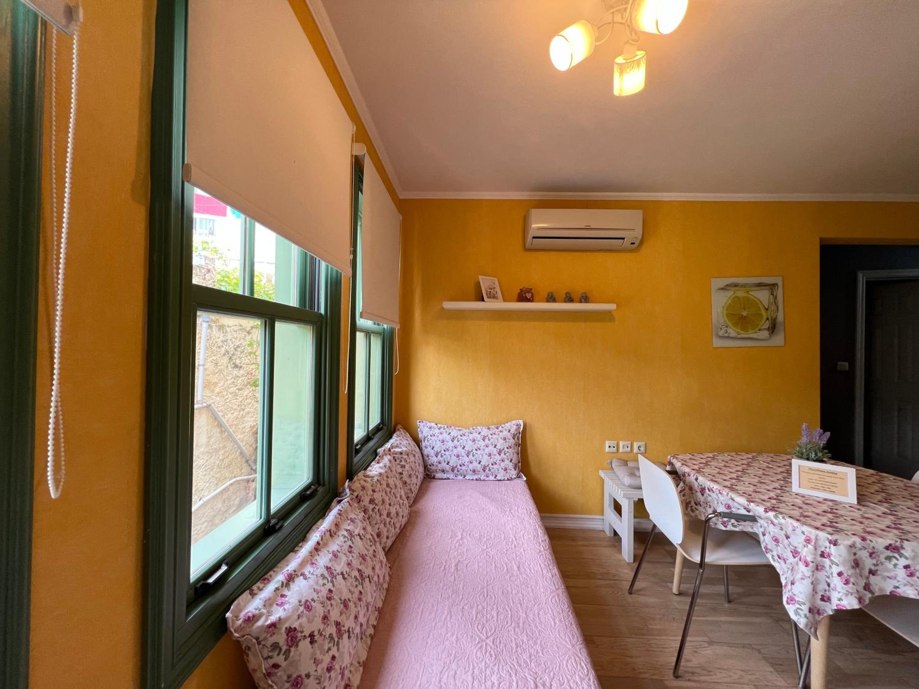 Theothea Suites