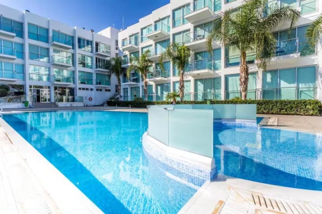 MagesticView seafront apartment