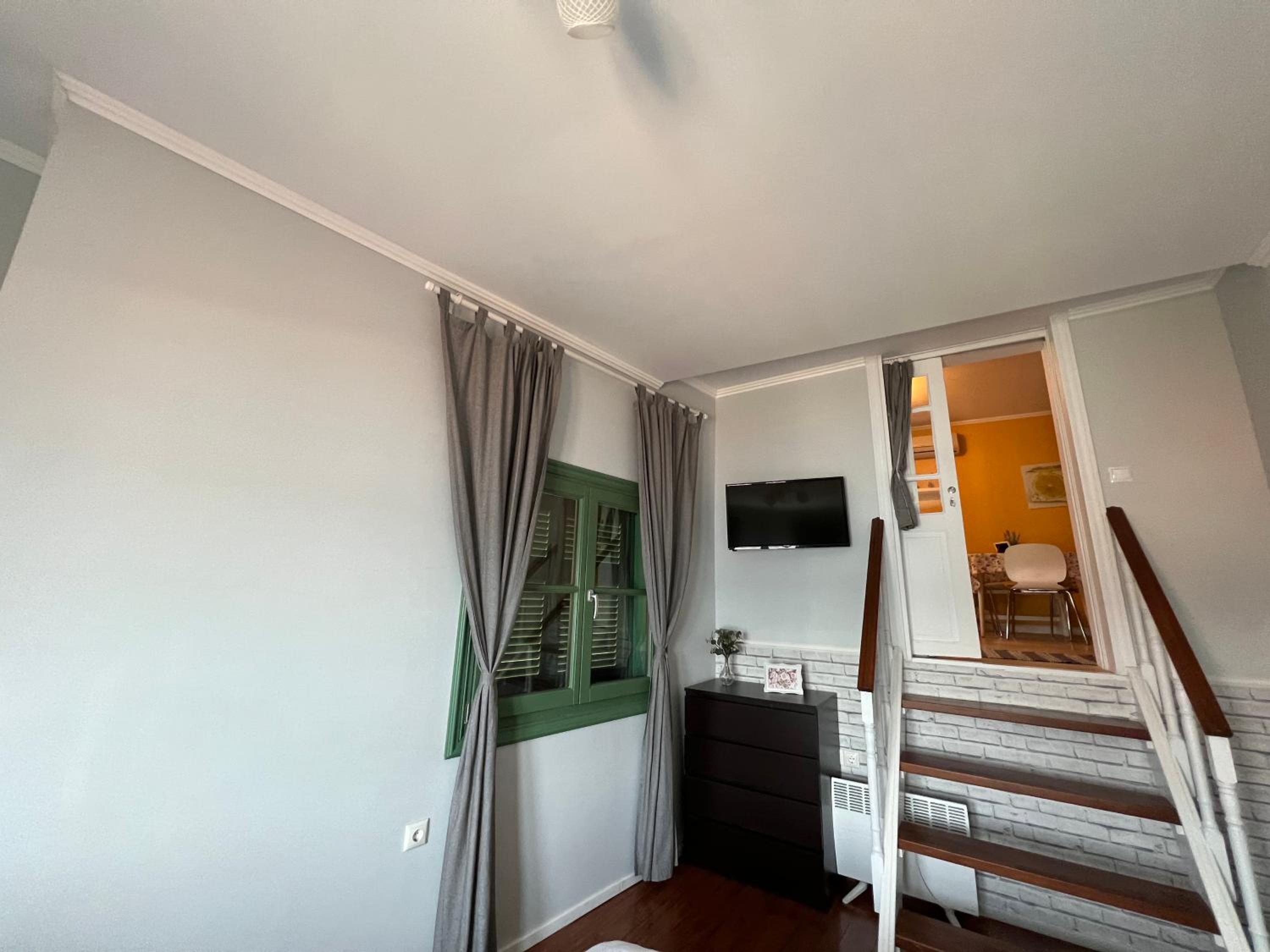 Theothea Suites