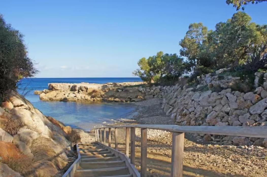 MagesticView seafront apartment
