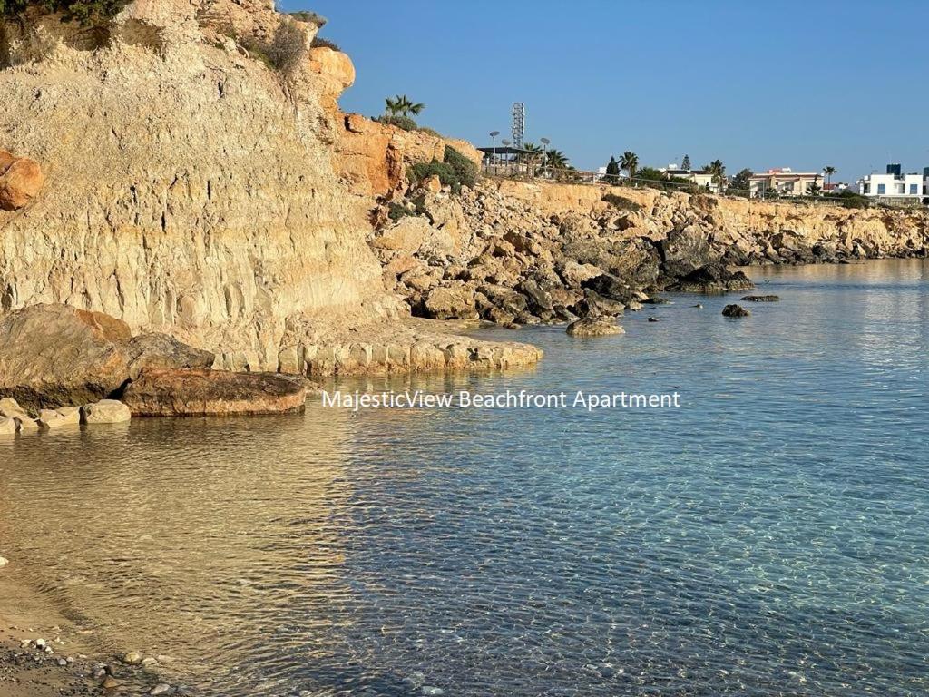 MagesticView seafront apartment