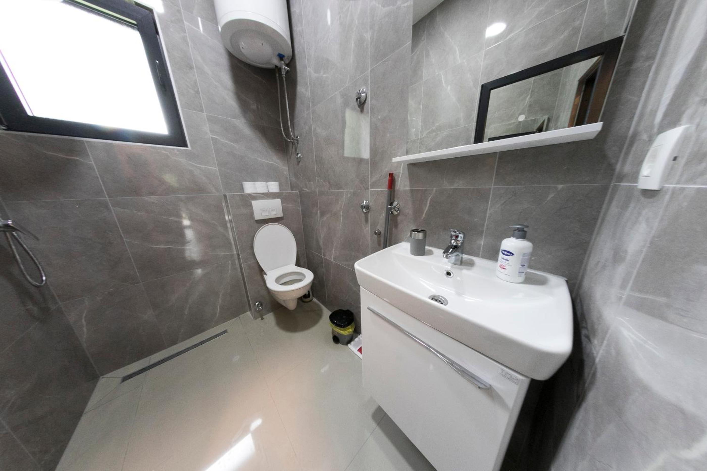 Holiday Homes Pozitiva