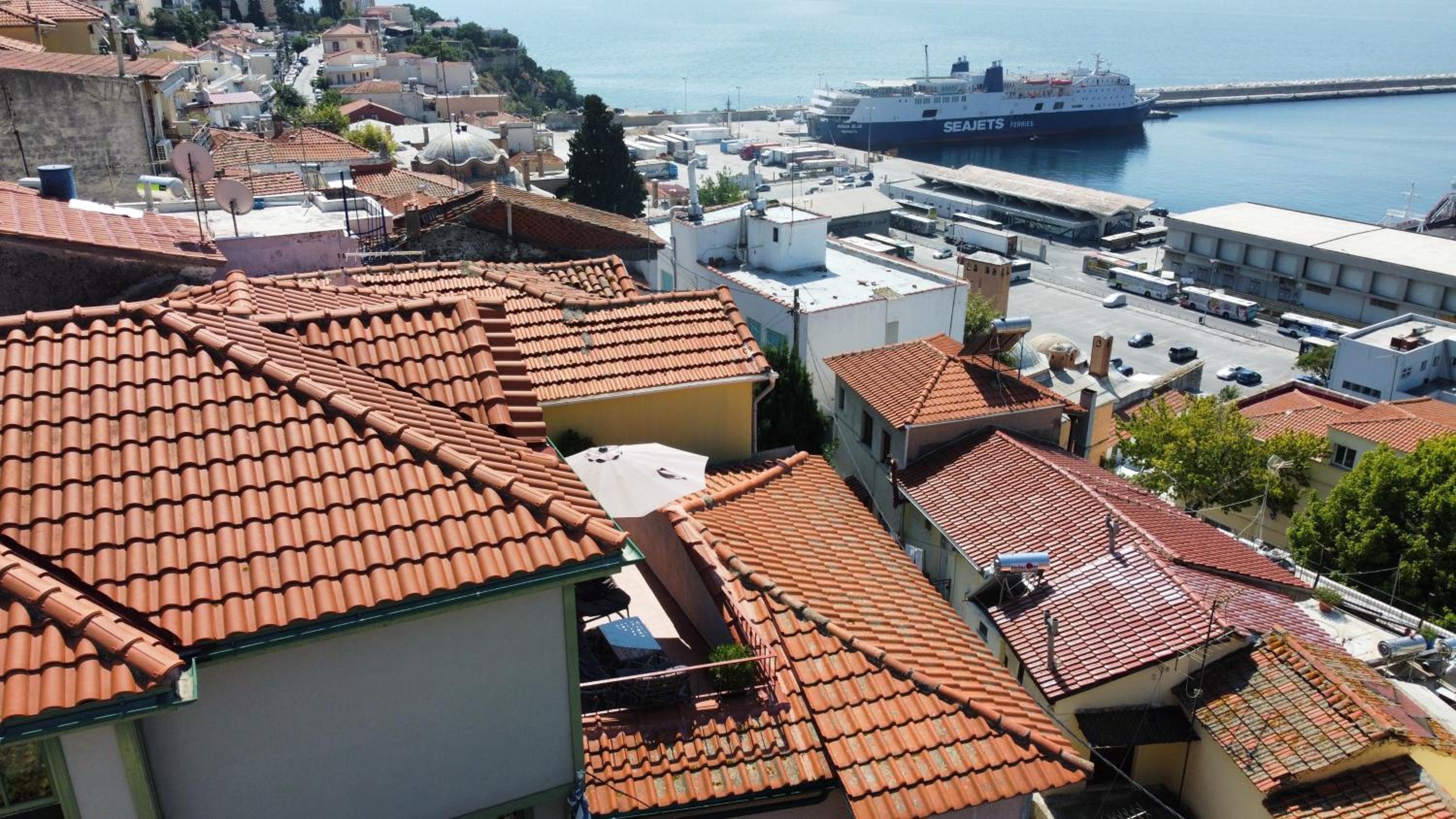 Theothea Suites