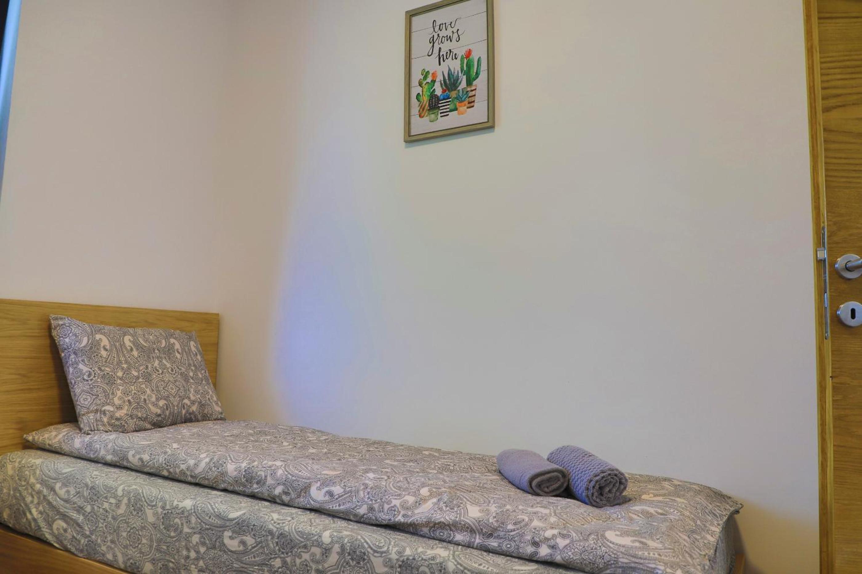 Holiday Homes Pozitiva