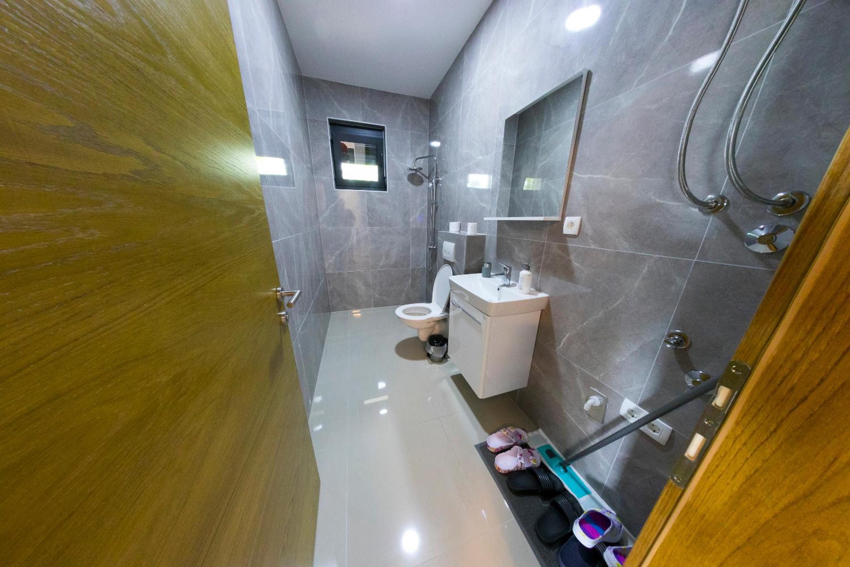 Holiday Homes Pozitiva