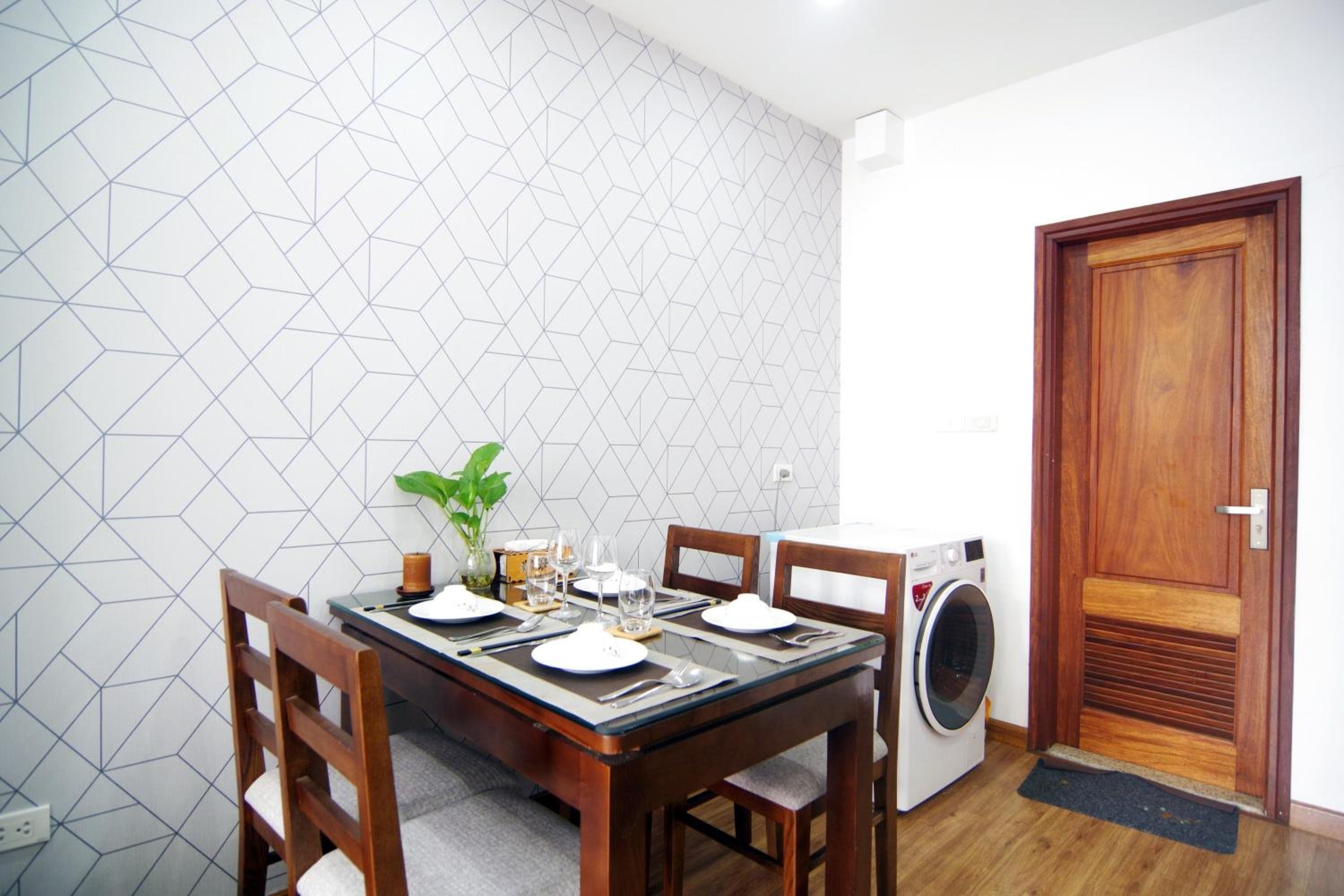QMP-Deluxe Serviced Apartment in Ba Dinh