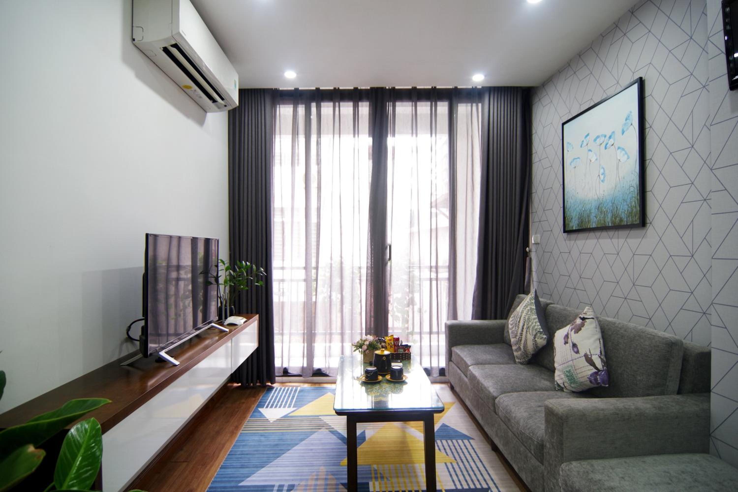QMP-Deluxe Serviced Apartment in Ba Dinh