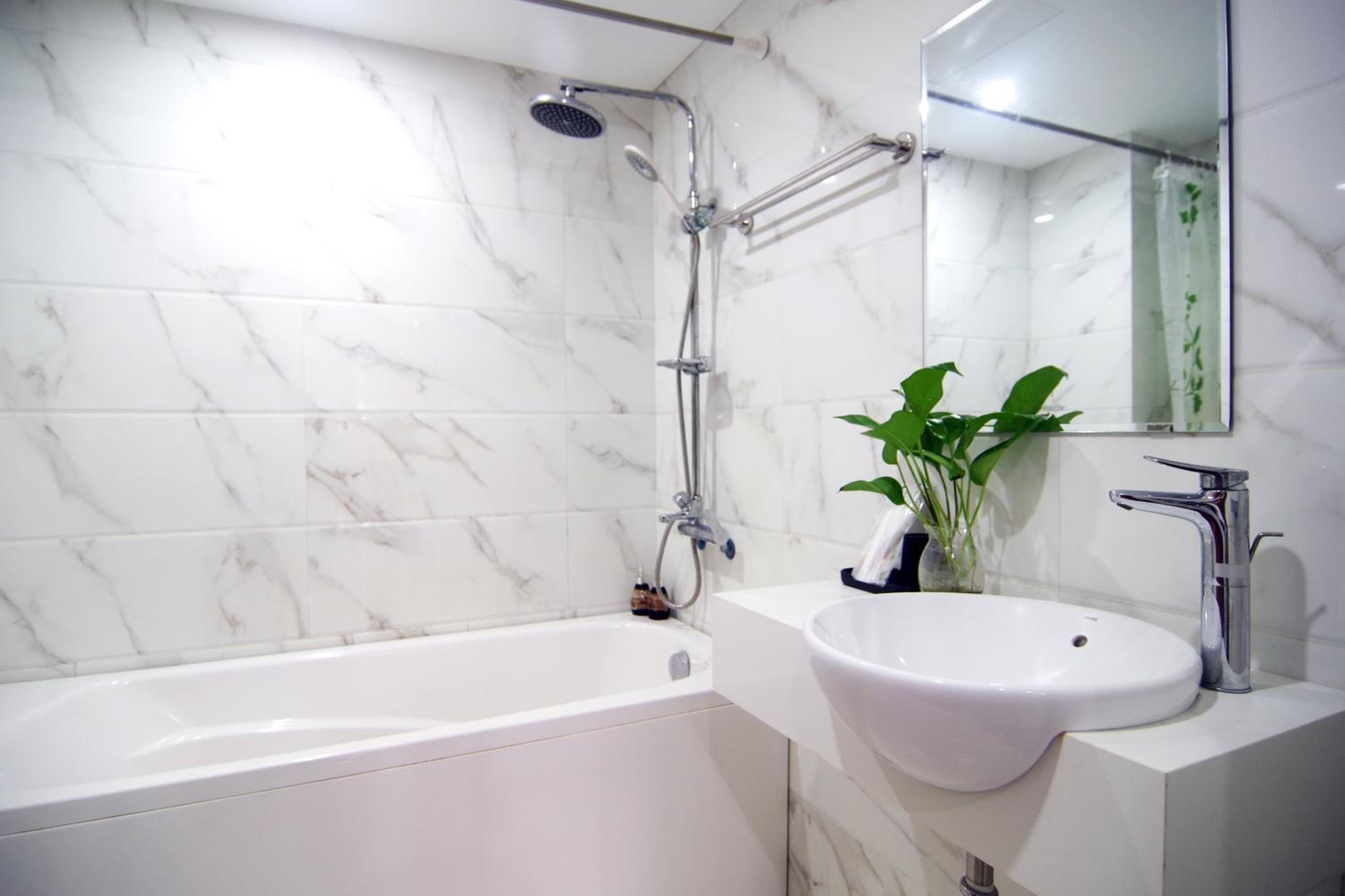 QMP-Deluxe Serviced Apartment in Ba Dinh