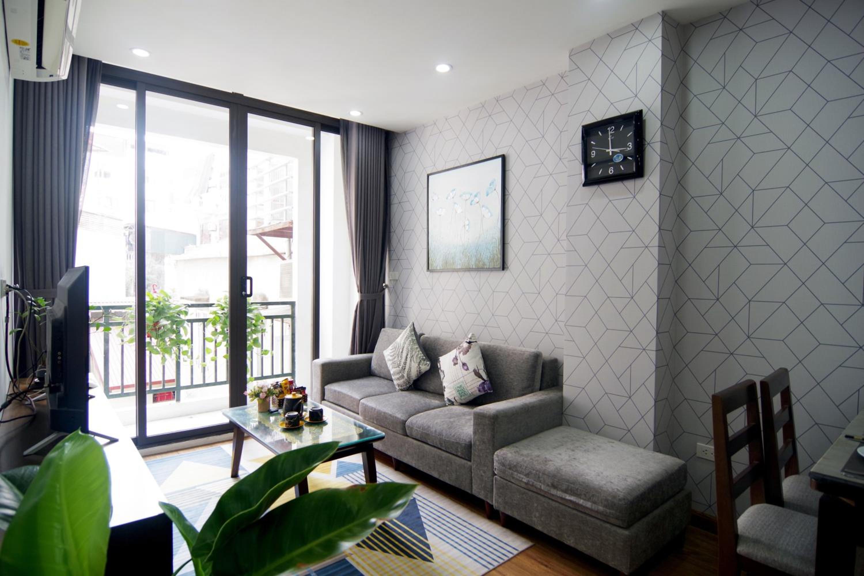 QMP-Deluxe Serviced Apartment in Ba Dinh