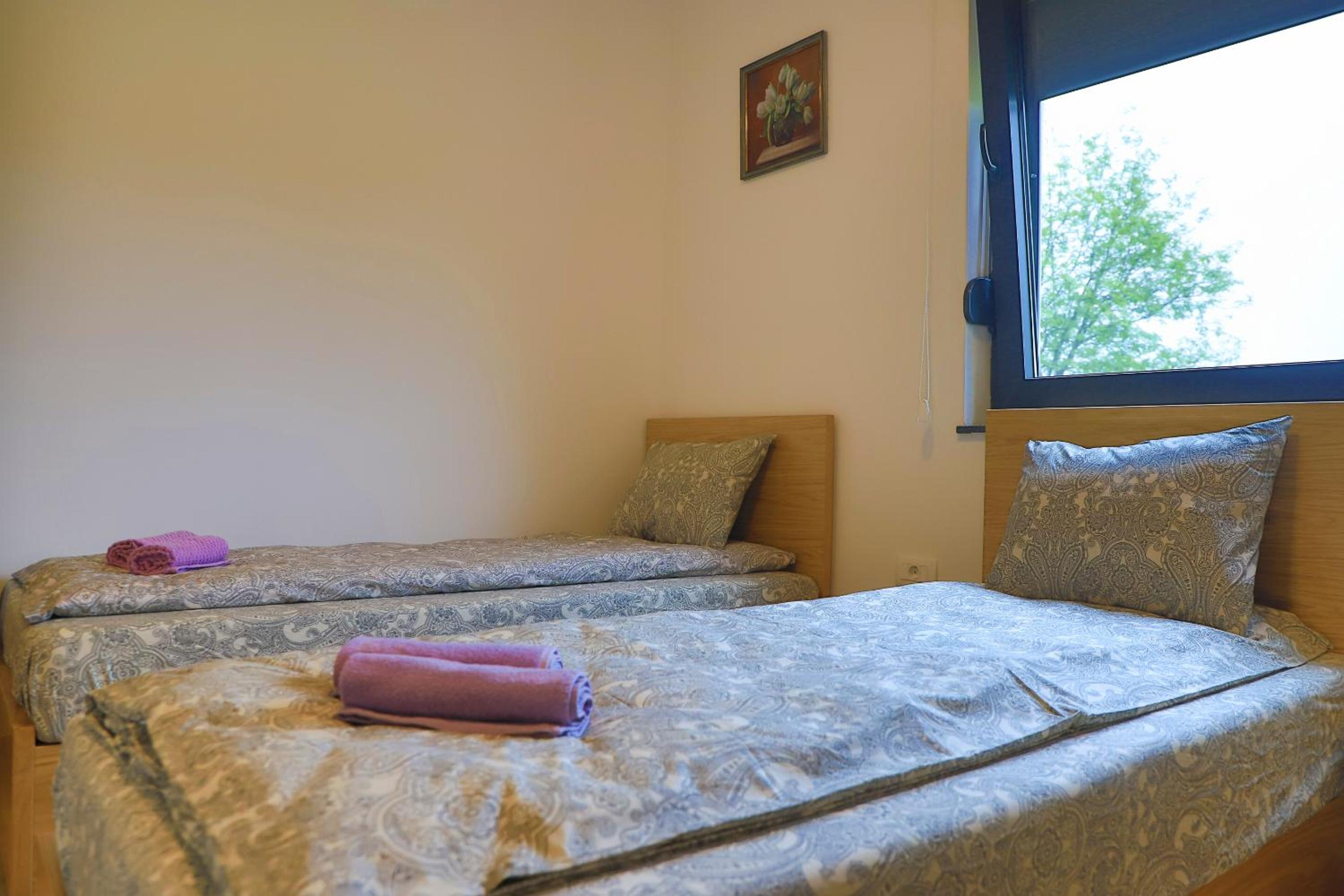 Holiday Homes Pozitiva