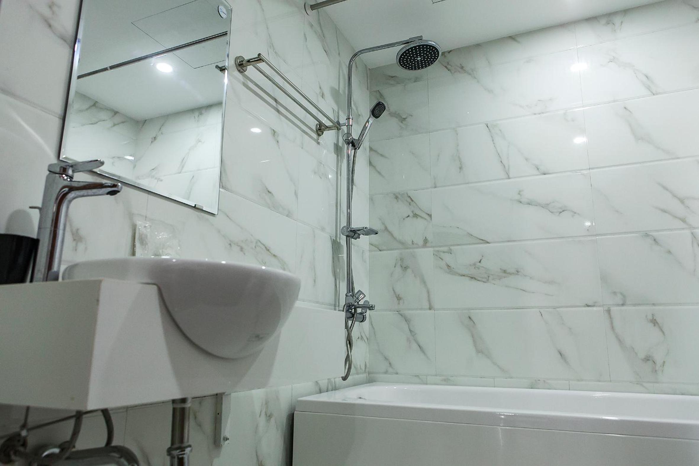 QMP-Deluxe Serviced Apartment in Ba Dinh