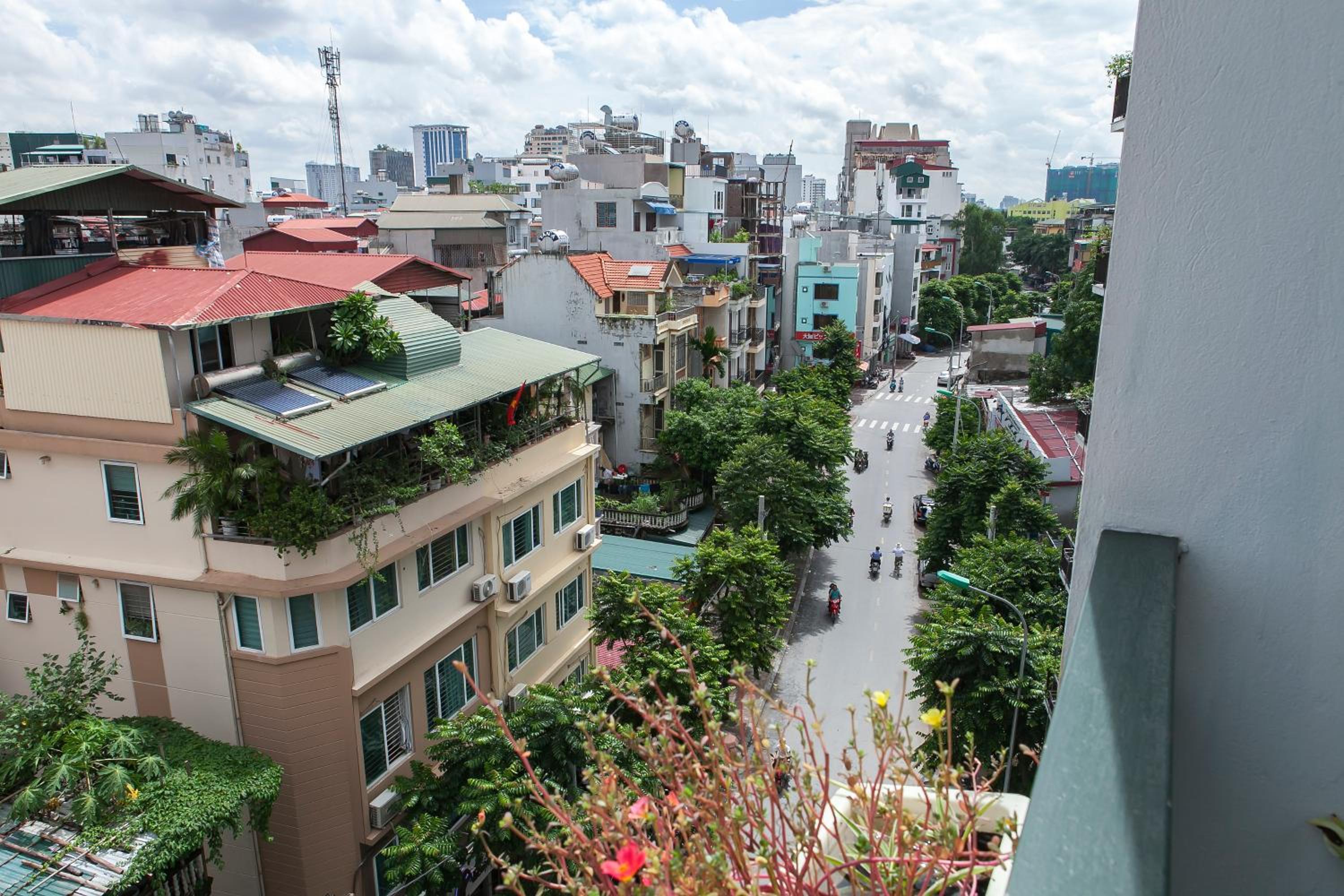 QMP-Deluxe Serviced Apartment in Ba Dinh