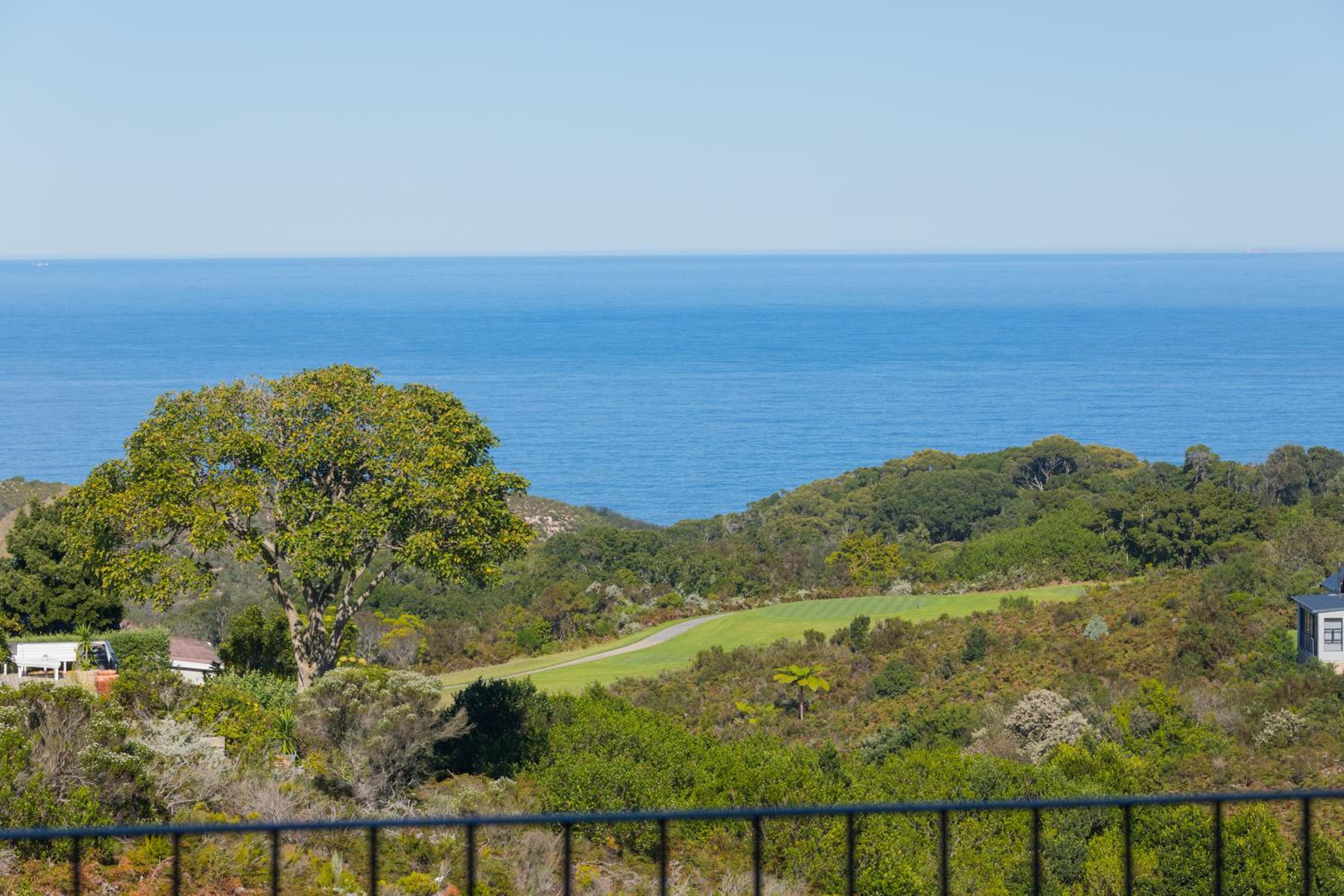 Pezula- Luxury Retreat FC4 view 3
