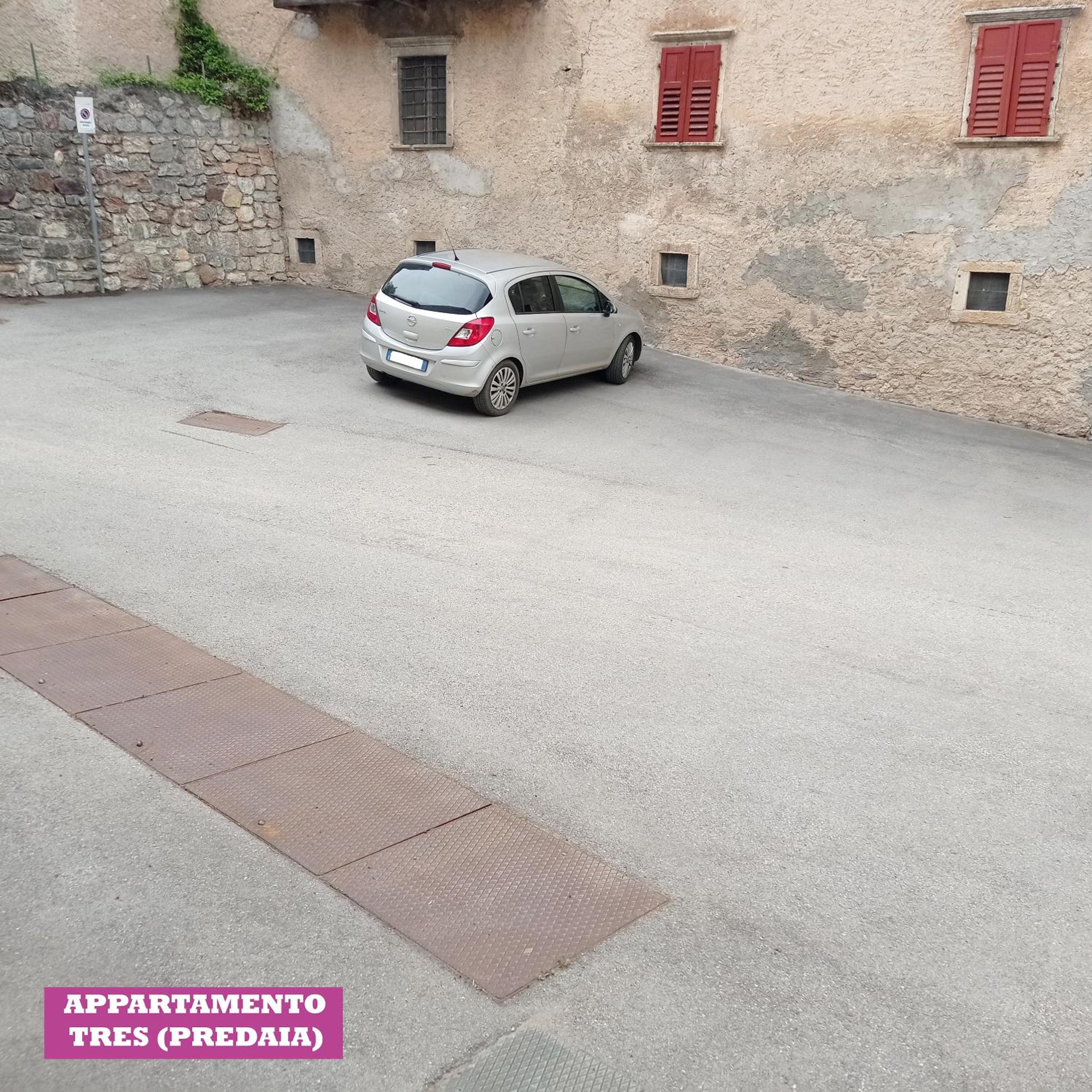 APPARTAMENTO TOMA MIHAELA view 4