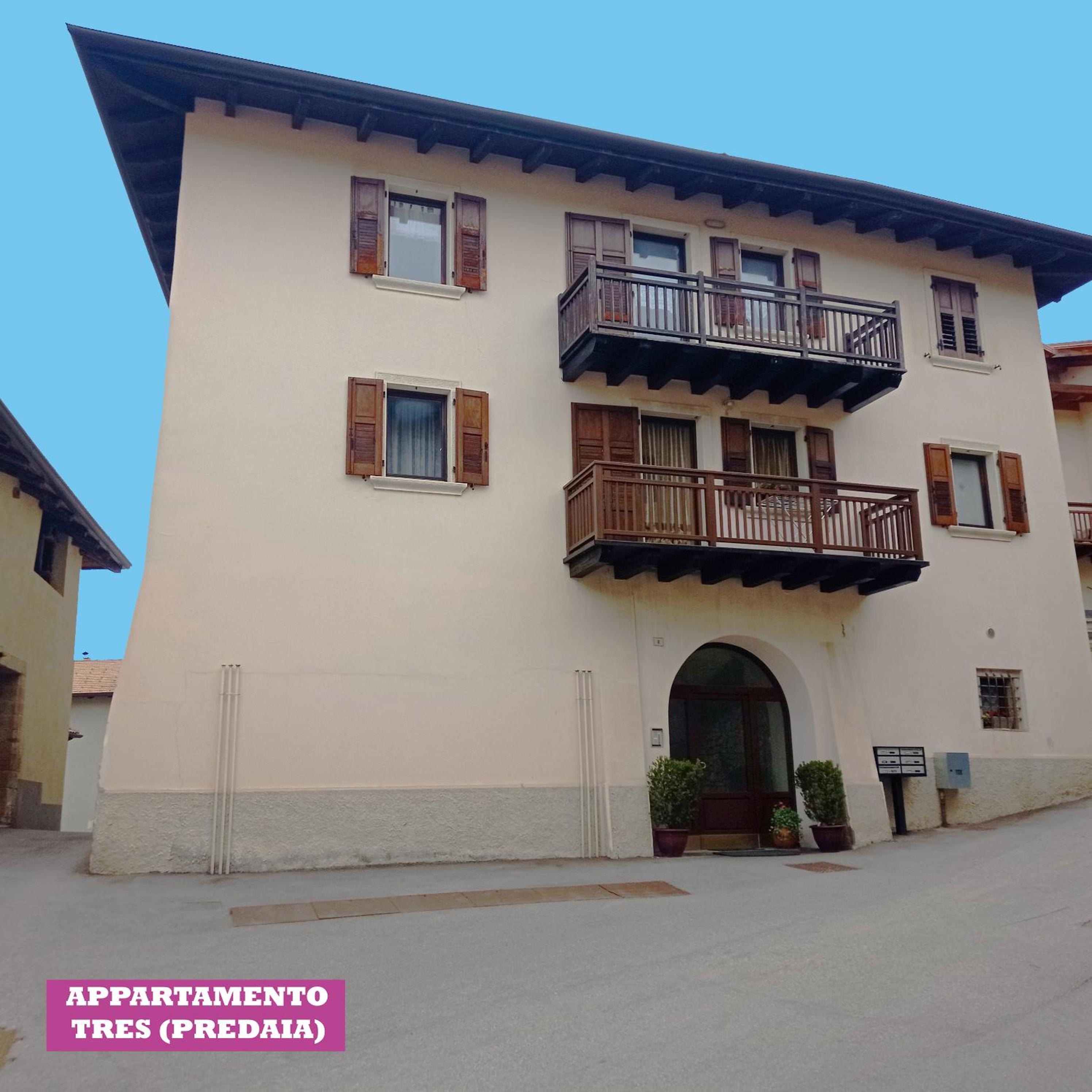 APPARTAMENTO TOMA MIHAELA view 2